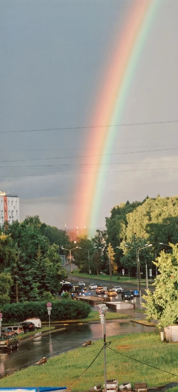 🌈 Радуга над Зеленоградом сегодня вечером.

@chp_Zelenograd