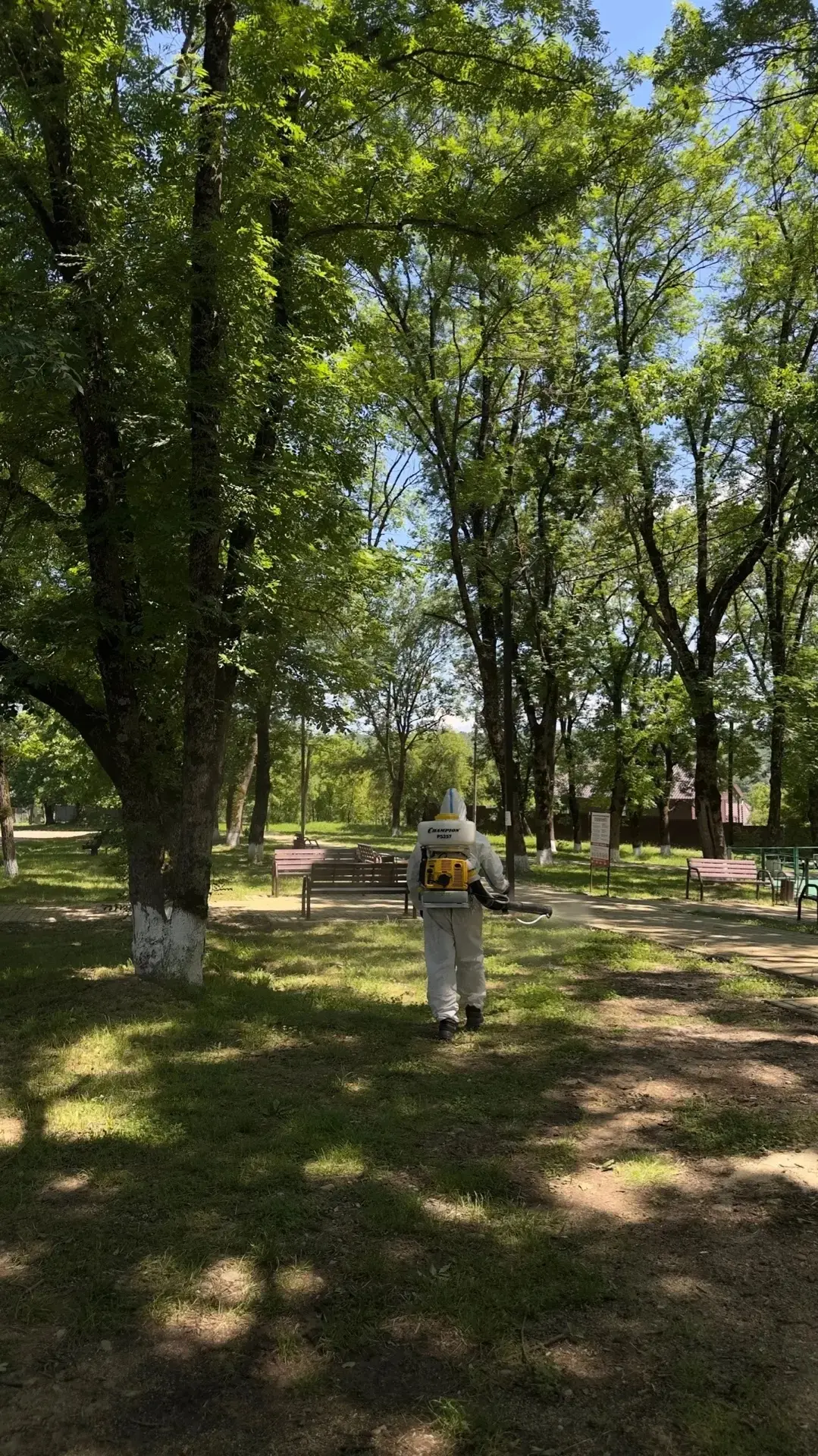 05.06.2026 на территории Смоленского сельского поселения была осуществлена акарицидная ...