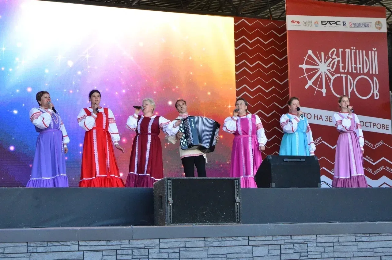 Культурная столица России - Омск! Любимый творческий город, который богат талантливыми людьми.
.
В э