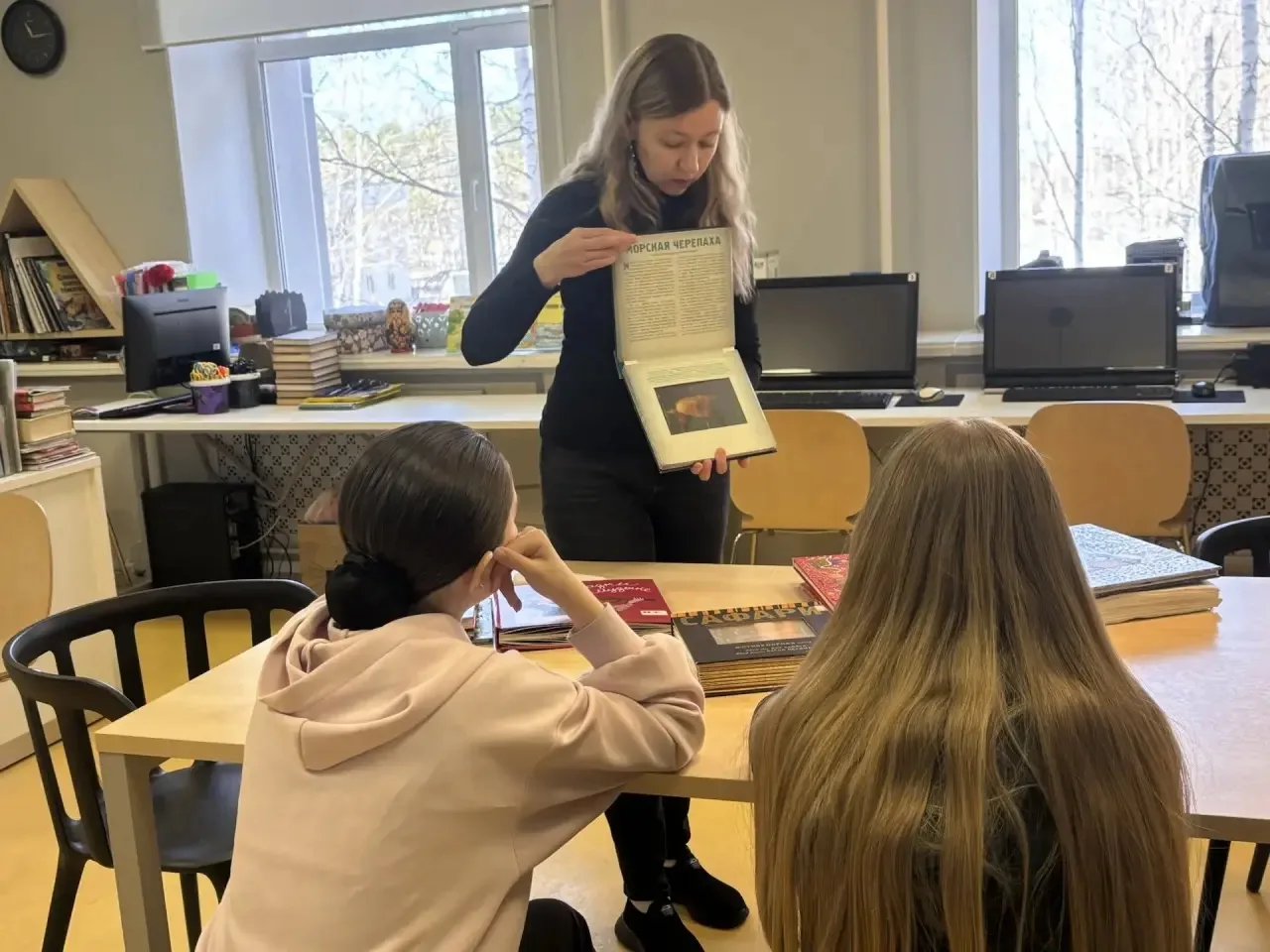 📚✨5А класс отправился в увлекательное путешествие в центральную библиотеку имени А.С. Пушкина! Ребят