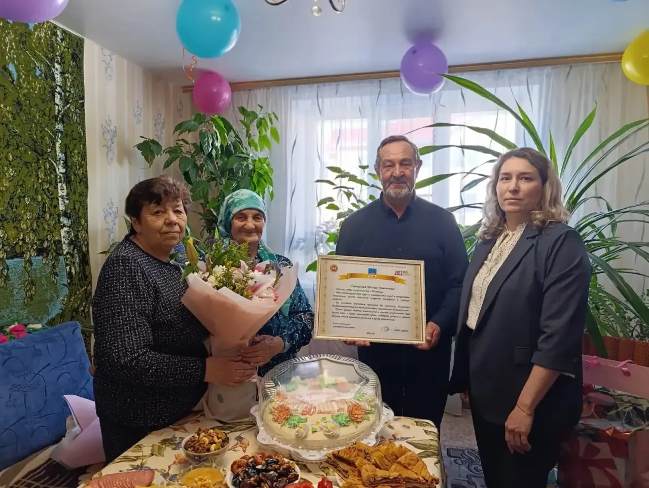 Вдове ветерана войны Магнии Сираевой исполнилось 90 лет  Сегодня 90-летний юбилей отмечает Магния Ги