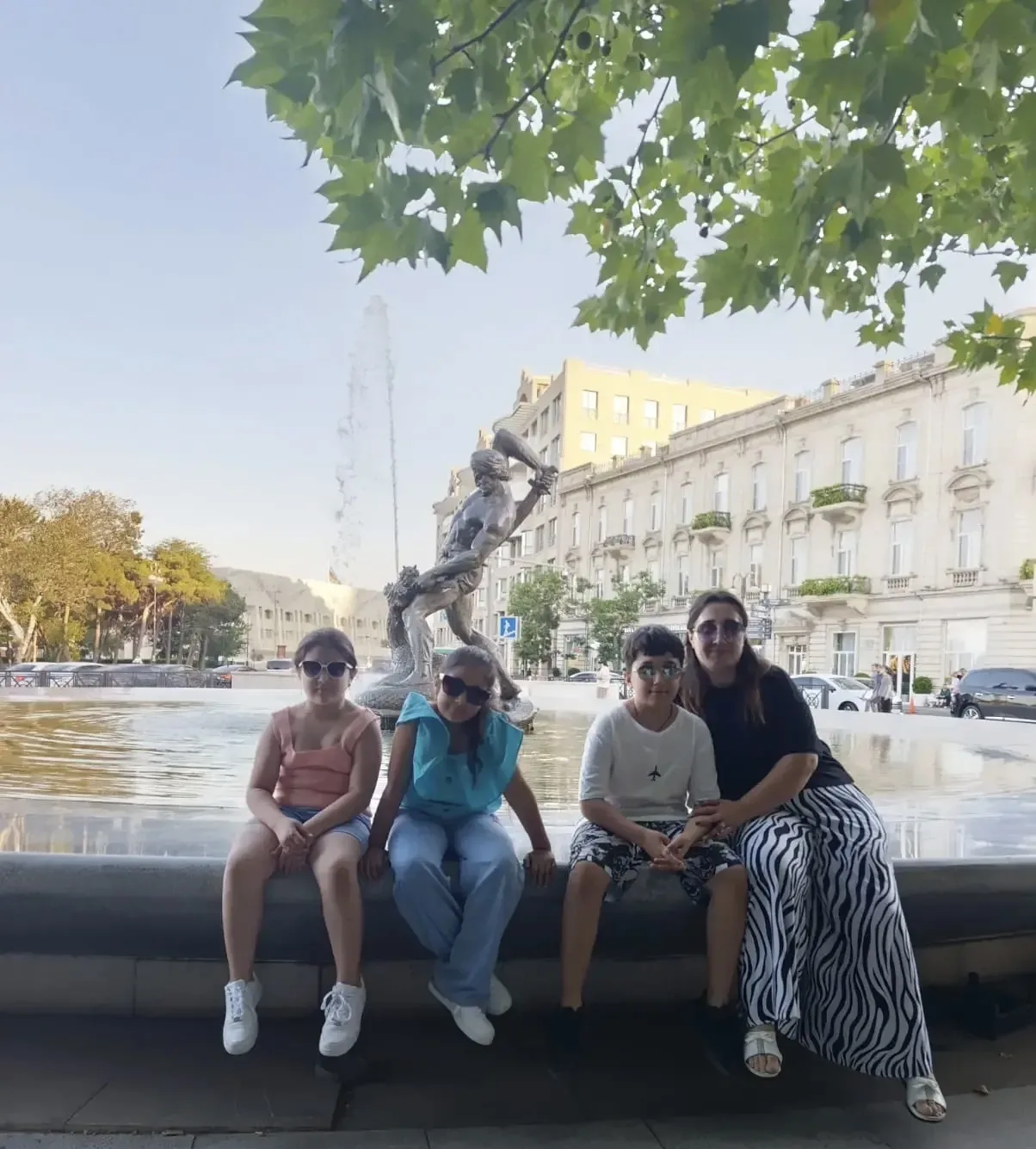 📸 «Эстетика каникул: «Путешествие в Баку: топ-3 мест глазами нашей семьи»

Доброе утро! Пока мы отд