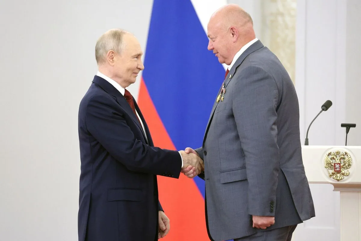 Президент вручил Андрею Красову орден «За заслуги перед Отечеством» IV степени

Церемония награждени