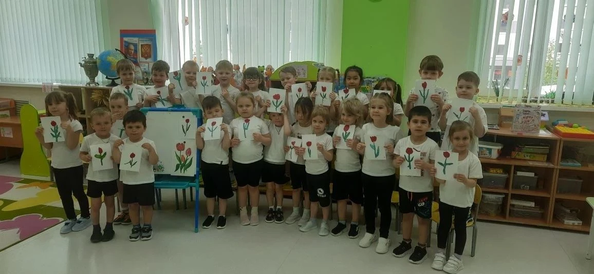 🌷 Весна в красках: наши маленькие художники вдохновлены тюльпанами!