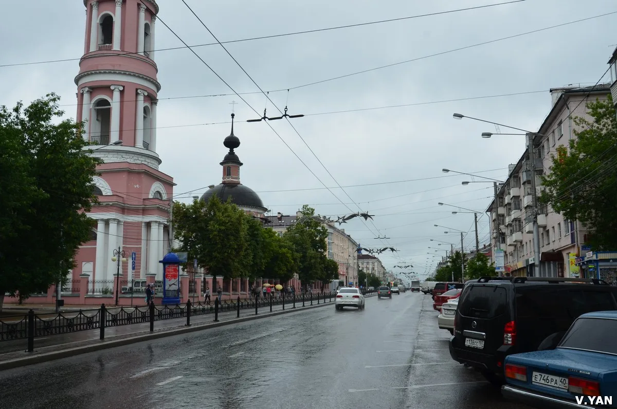 В Калугу возвращается лето. Конец июня - самое время.

Самым холодным в этом месяце синоптики называ