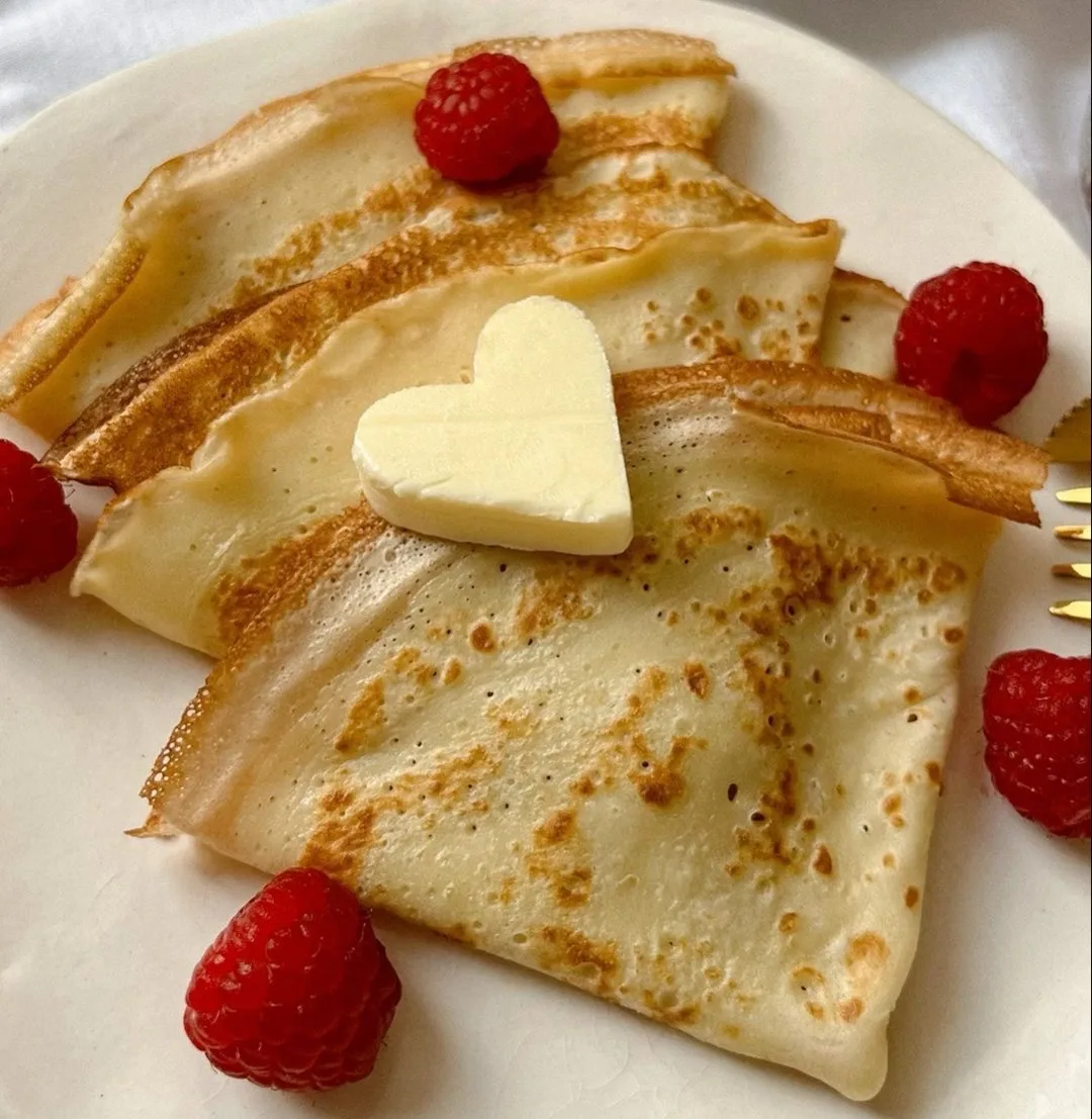 Блинчики без комков - это не магия, а порядок 🥞

💡Как надо:
Сначала смешиваешь сухие ингредиенты, 