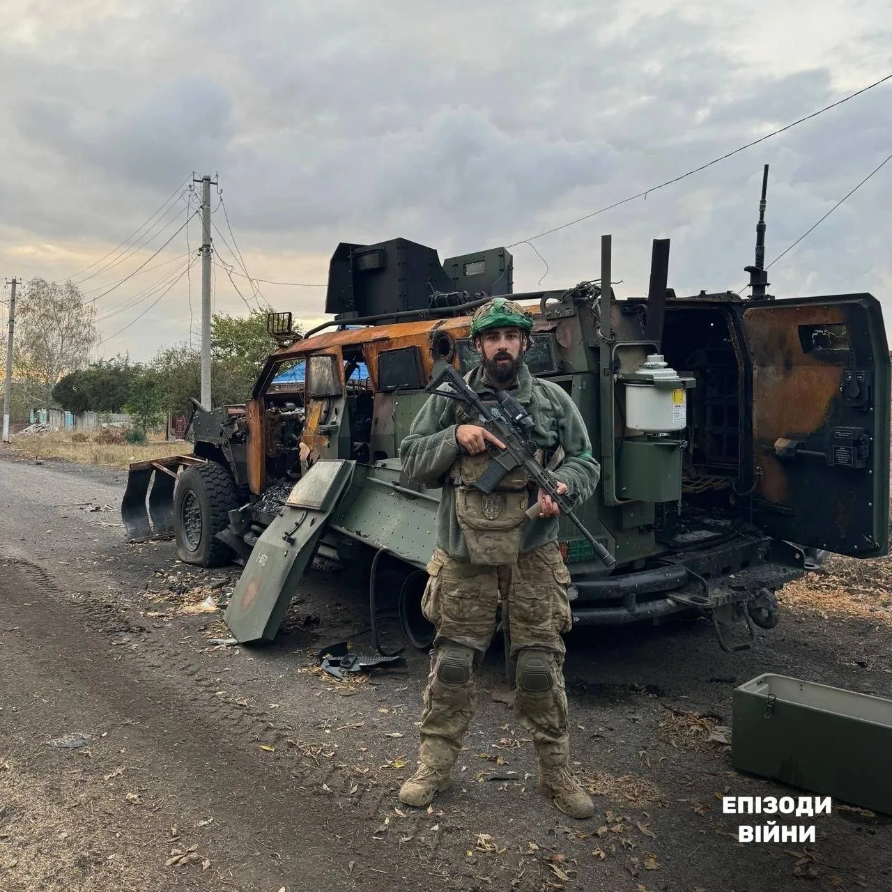 Немного приунывший бронеавтомобиль СБА «Новатор-2» ВСУ в ДНР. За объективный контроль спасибо украин