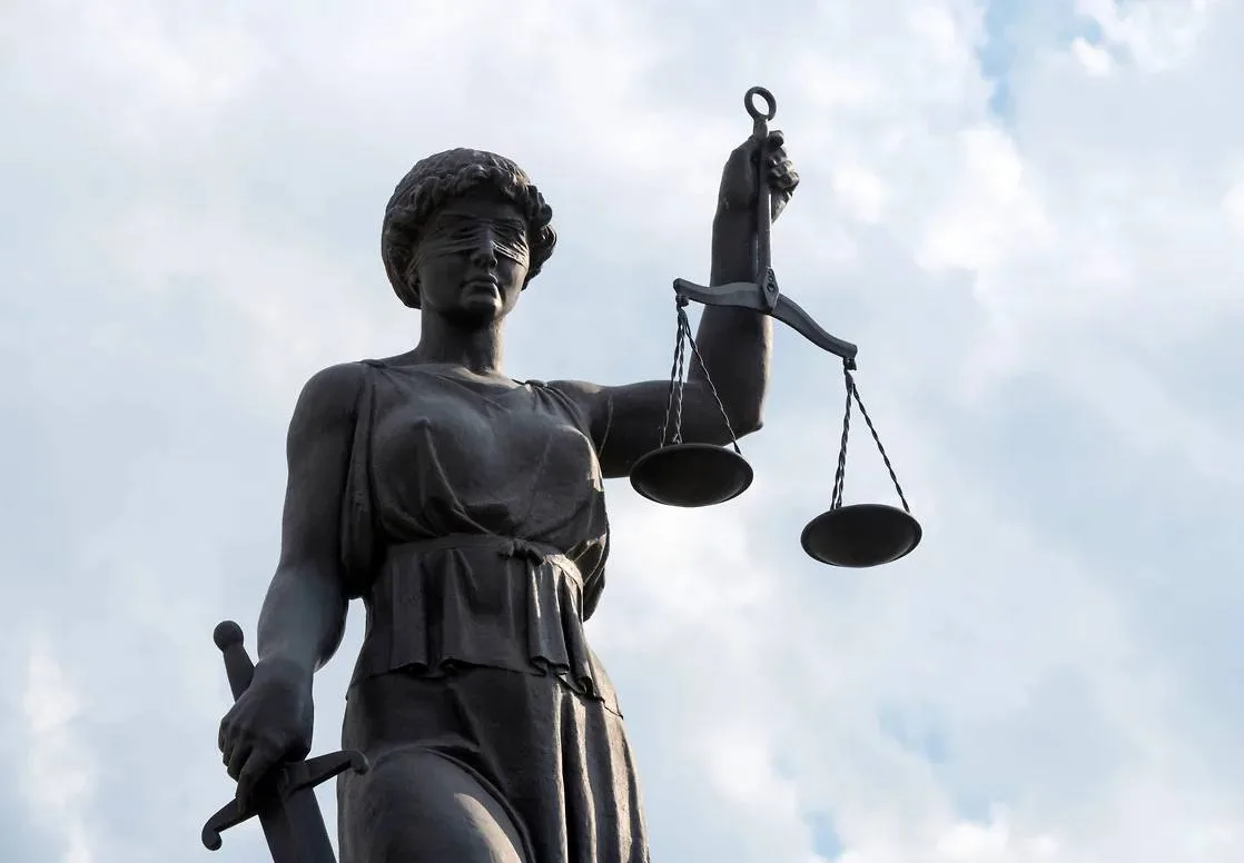 Суд в Самаре возобновил следствие по делу о теракте у правительства региона. 🏛