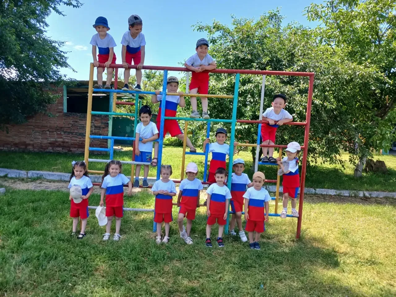 🇷🇺 12 ИЮНЯ — ДЕНЬ РОЖДЕНИЯ      НАШЕЙ СТРАНЫ! 🇷🇺