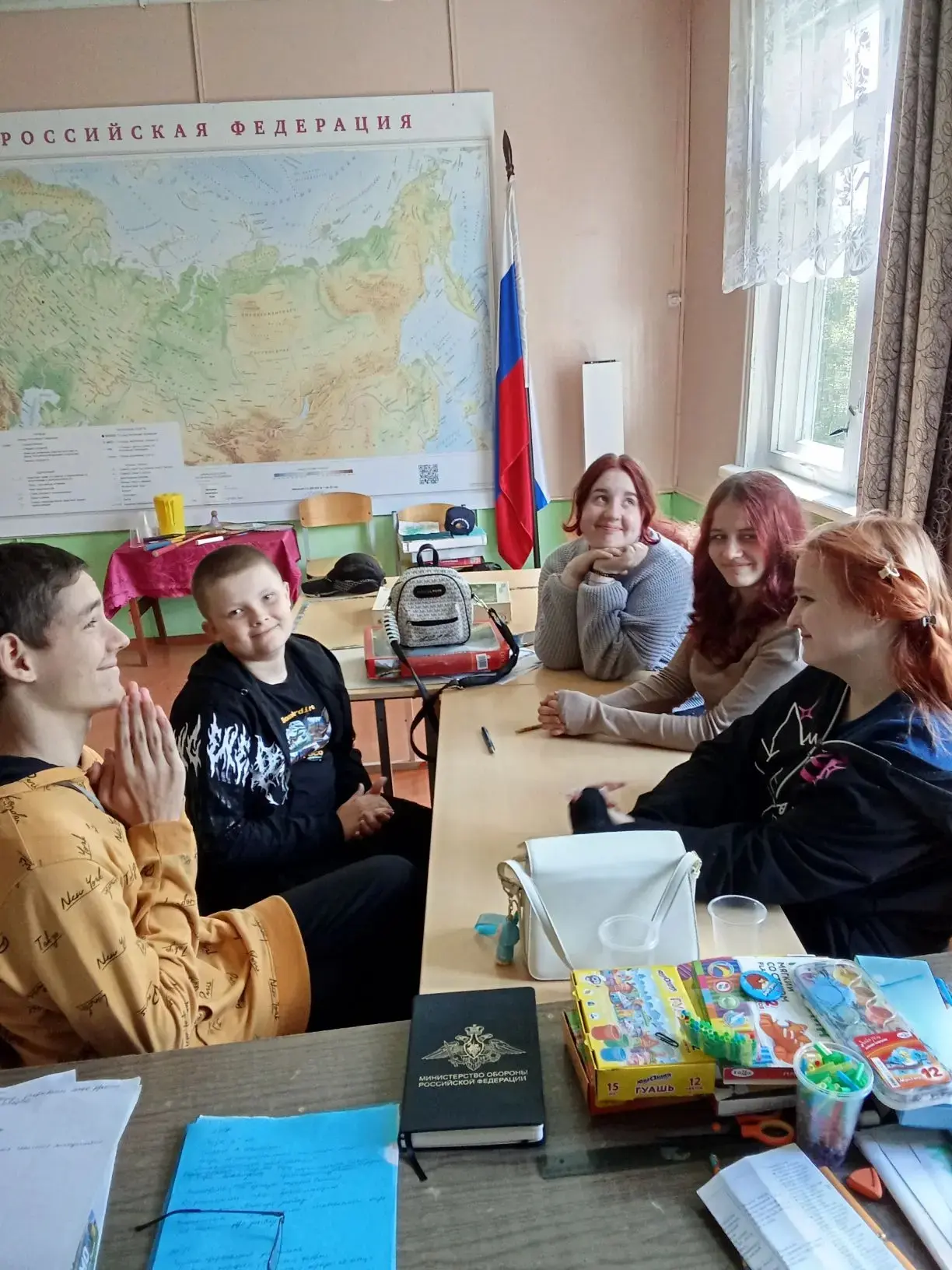 24 июня в нашем лагере день прошел под девизом,, Улыбка творит чудеса ". Ребята учились...