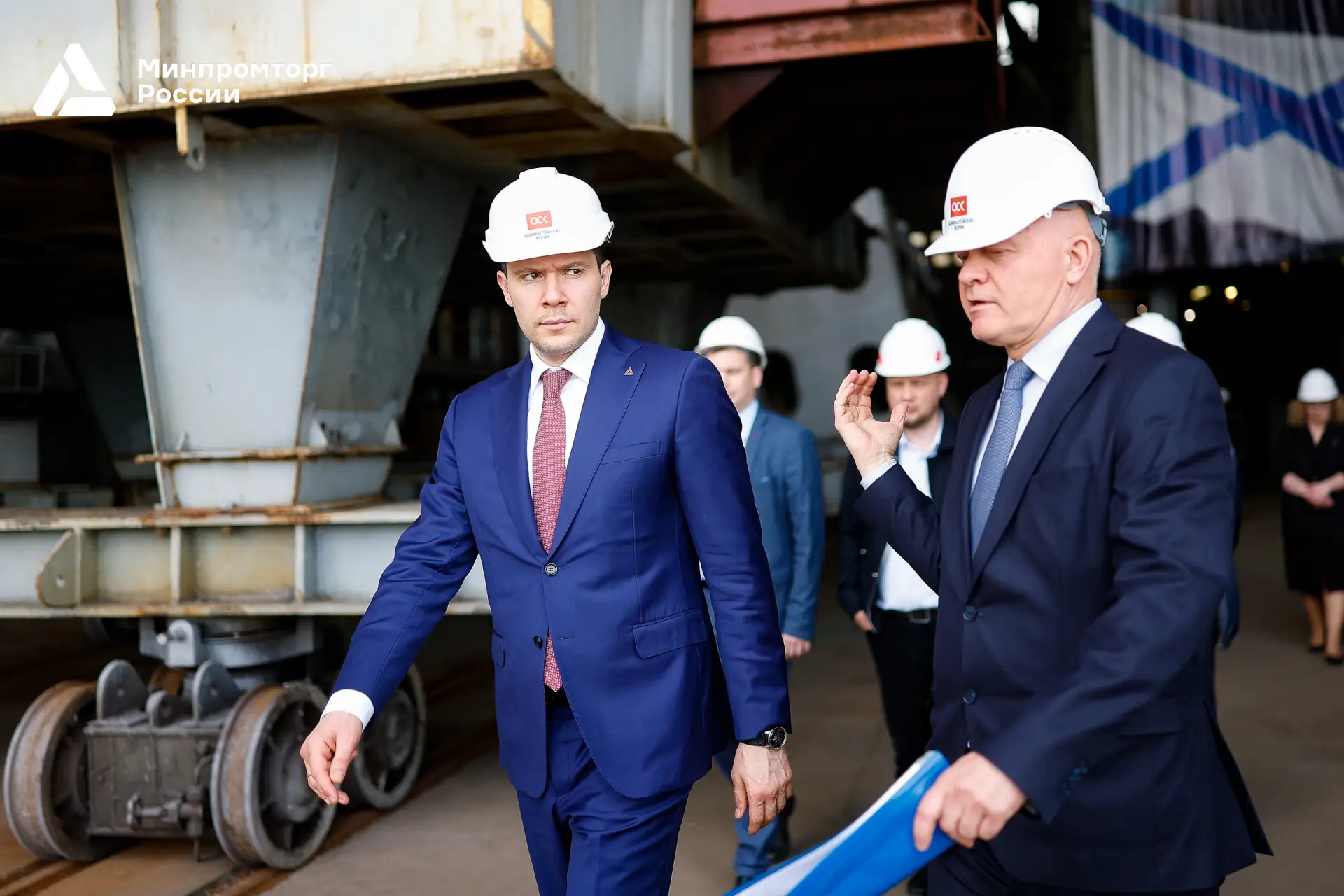 ✨Продолжаем делиться фотографиями рабочей поездки Антона Алиханова в Санкт-Петербург