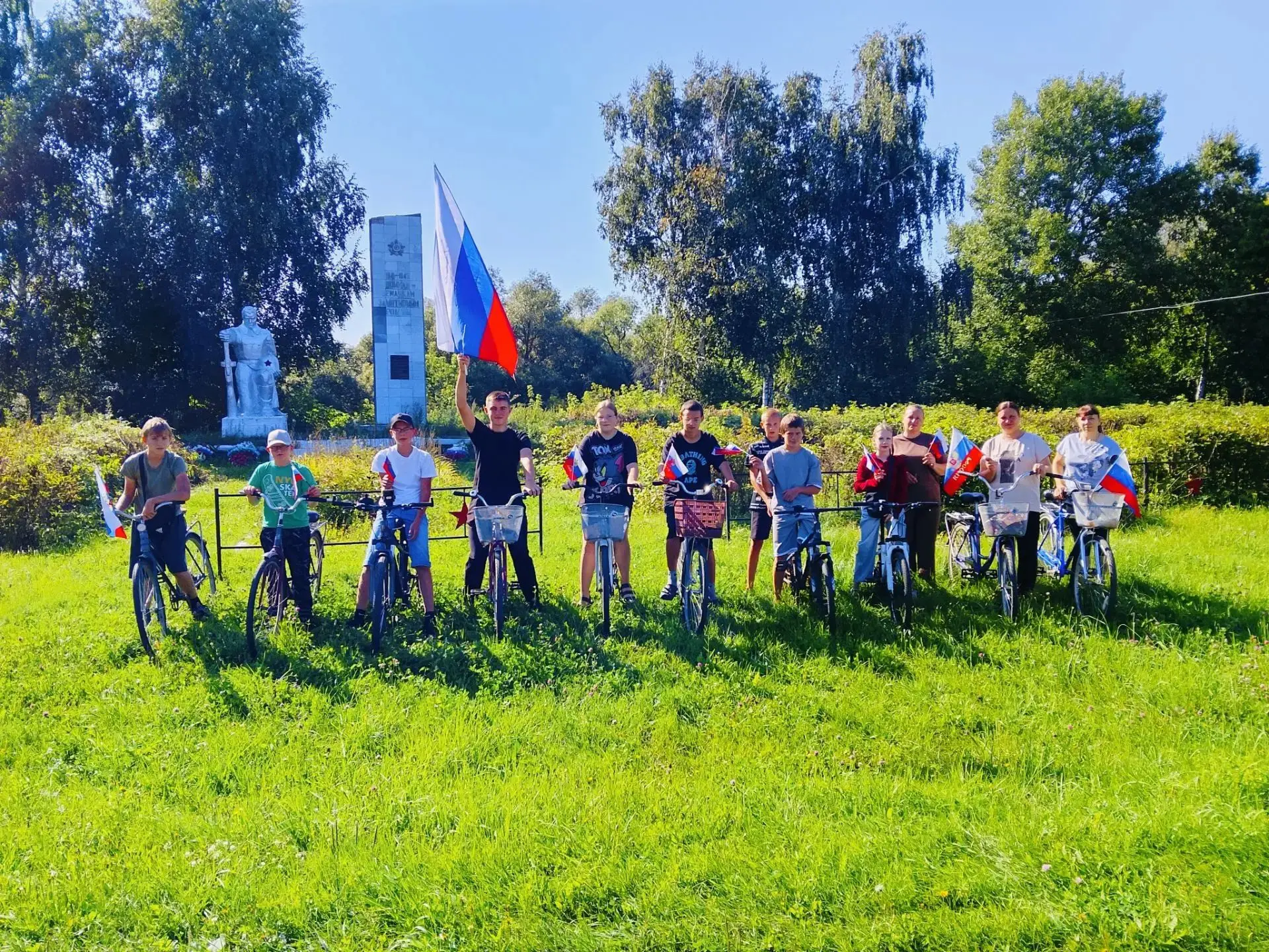🚴Велопробег ко Дню флага🇷🇺 России: "Наш флаг-наша гордость"