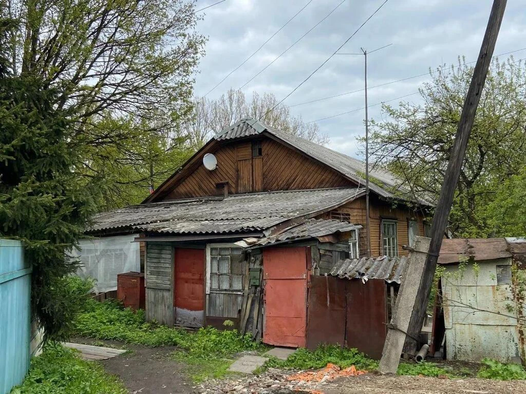 СК в восьмой раз возбудил уголовное дело из-за нерасселения столетних бараков в подмоск...