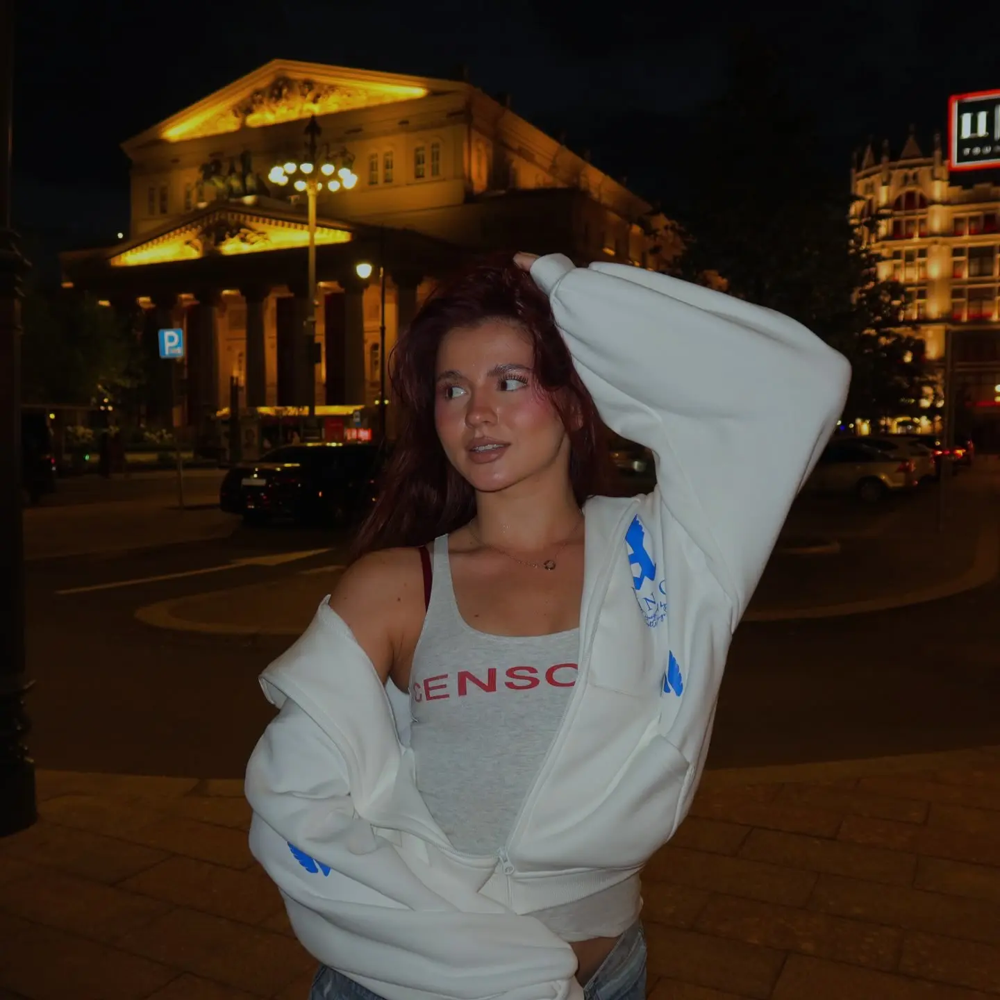 Какой образ Кати нравится больше? 😍👇🏻

«🔥», — кэжуал
«❤️», — вечерний