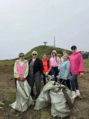 Члены участковых избирательных комиссий  Южных Курил в акции «Вода России»
 
Члены участковых избира