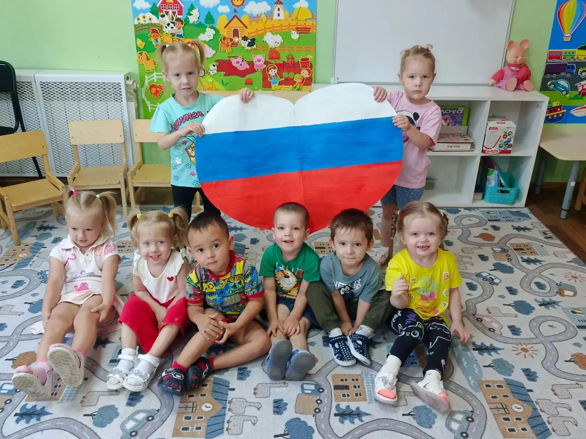 🇷🇺Гордо реет флаг России🇷🇺                                                         ...