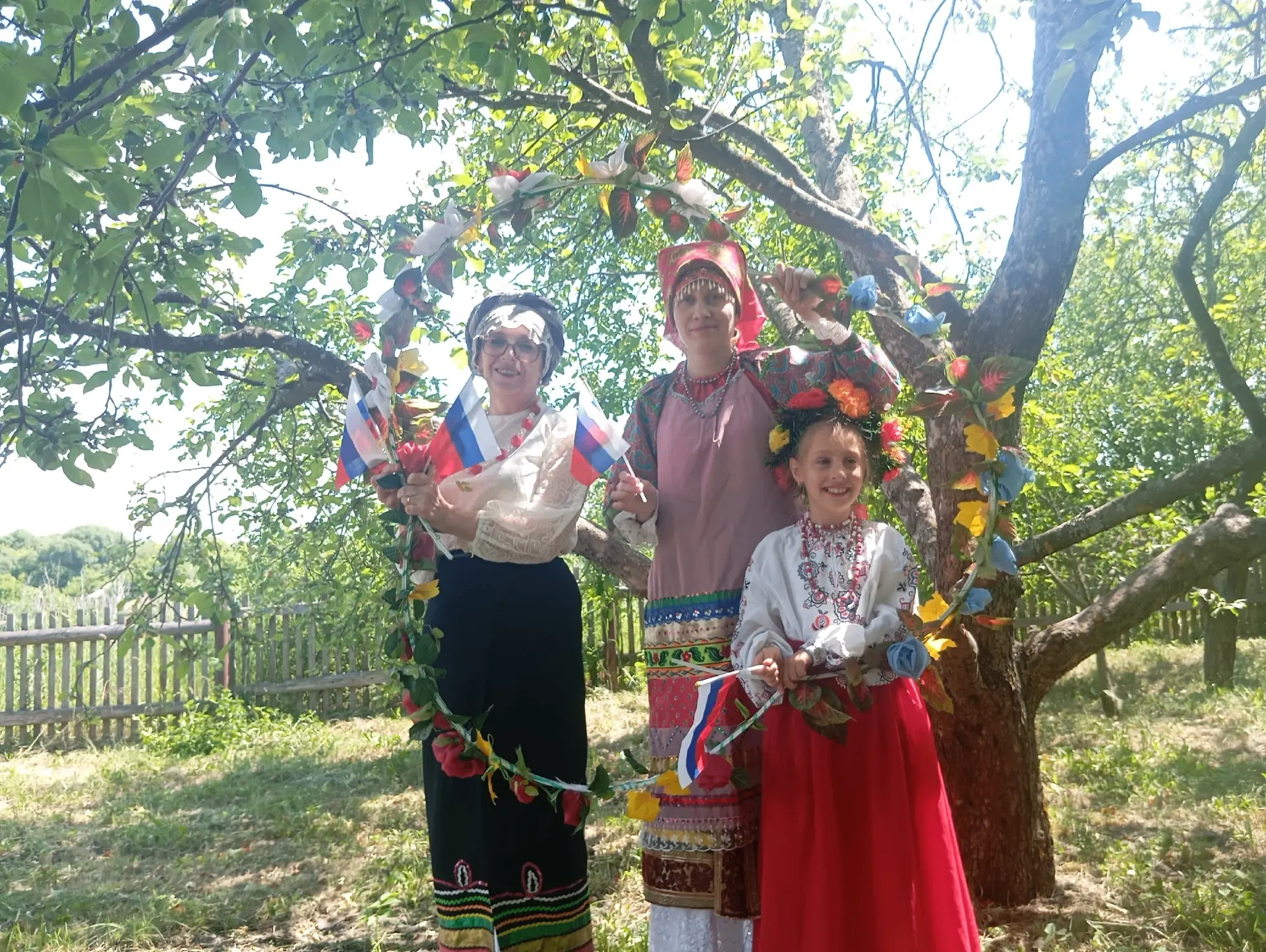Обучающиеся объединения "Истоки" приняли участие в АКЦИИ "#РОДИНОЙГОРЖУСЬ
                          