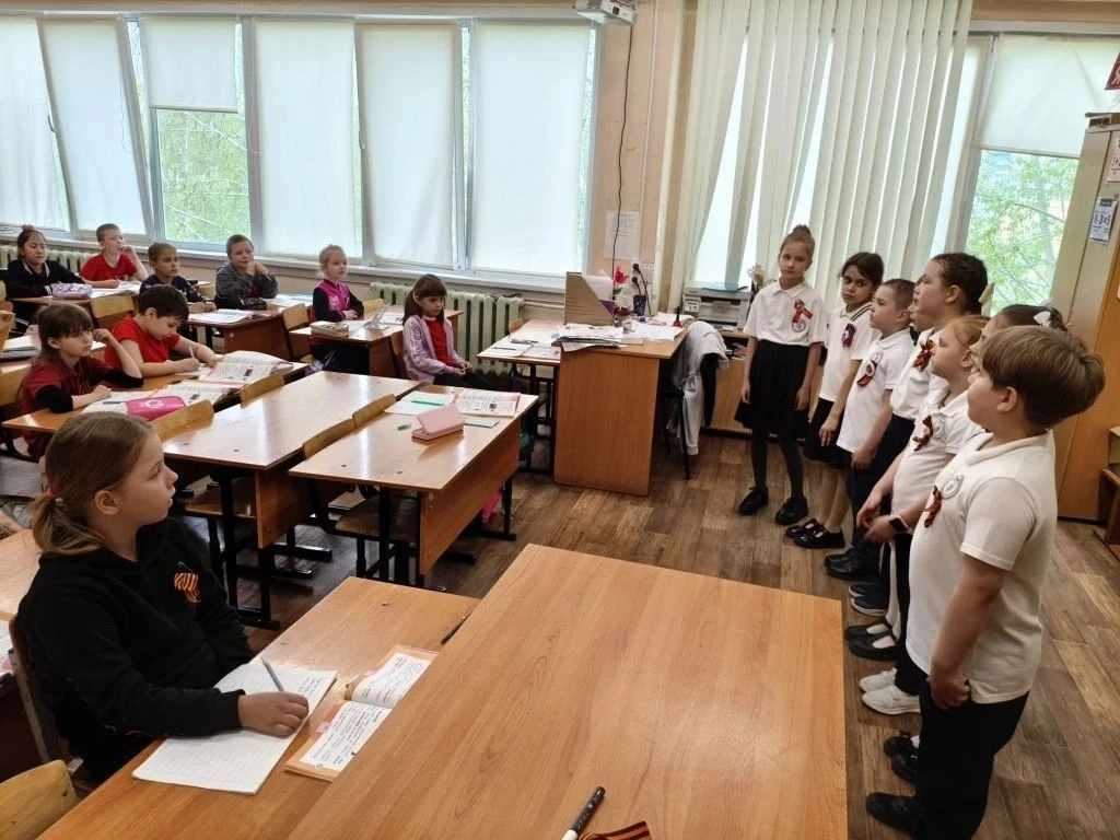 Возгордимся нашими дедами 🇷🇺✨ С них пример достойный мы возьмем 🎖️. Подвиг их пусть нас научит с Вам