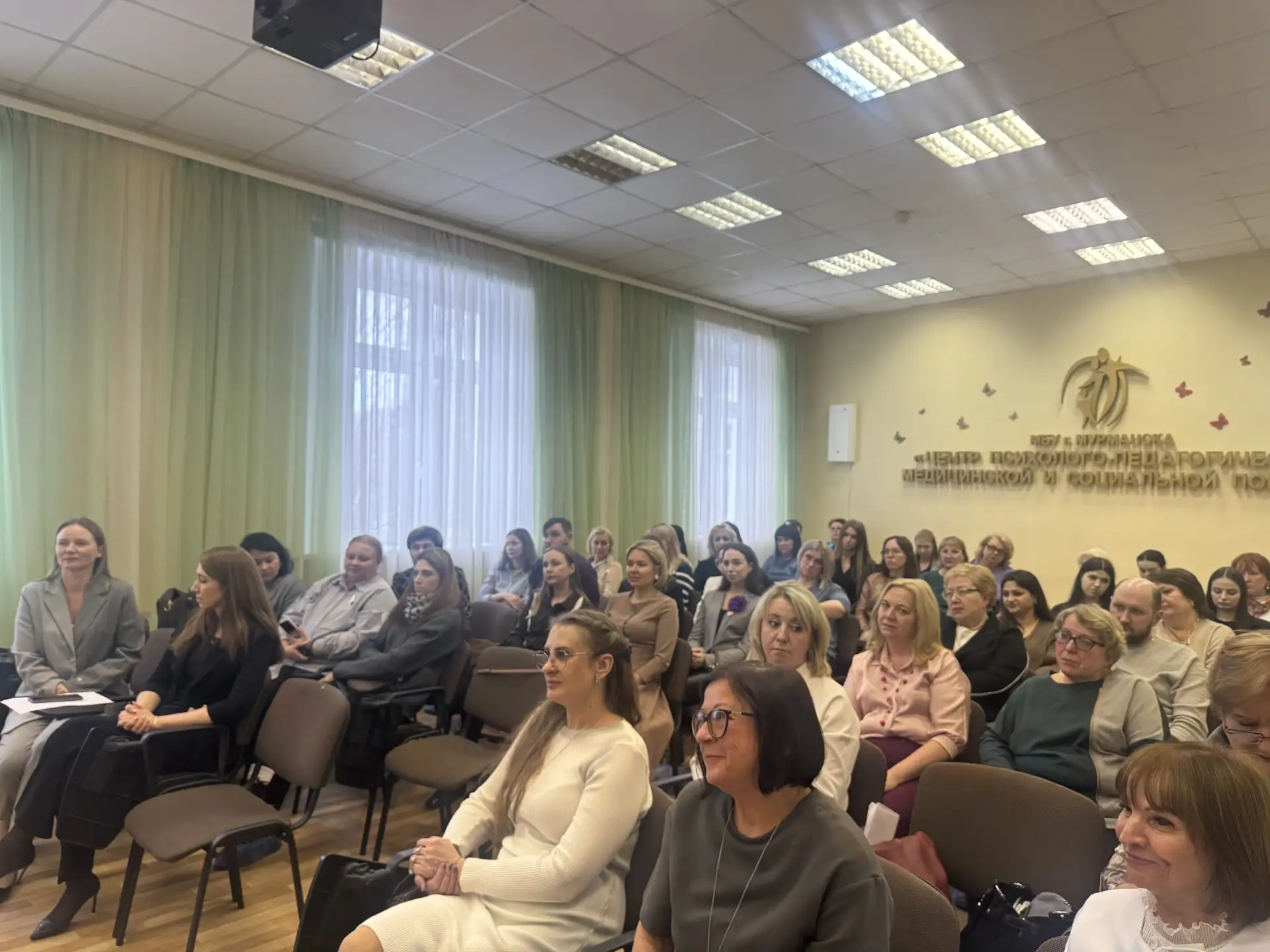 🧠 В Мурманске обсудили психологию в цифровую эпоху: итоги городской конференции

24 апреля 2026 год