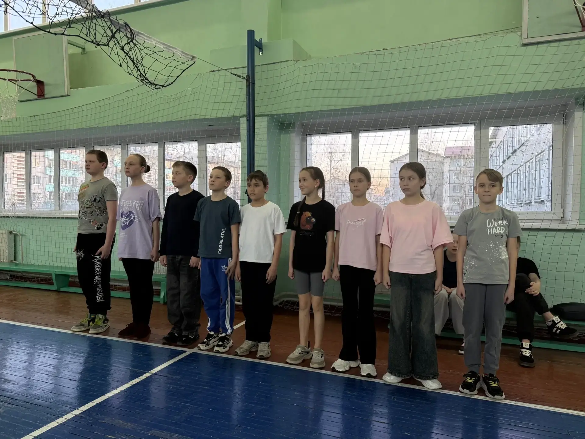 ⭐ Маленькие патриоты большого дела: готовимся к «Зарнице»!  Команда 4 Б класса выходит на старт. Реб