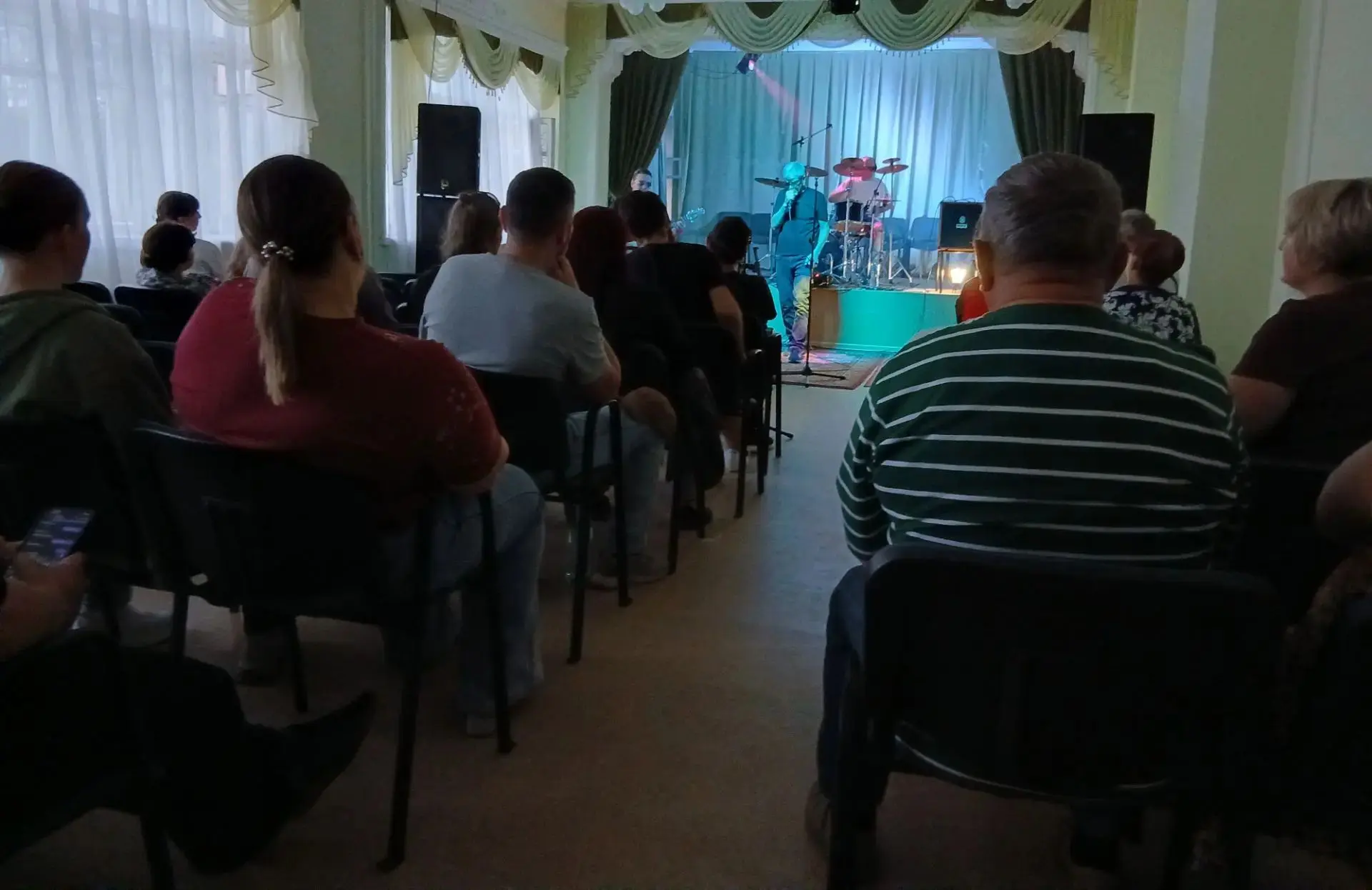 🎸 Холодный фронт в городском культурном центре!