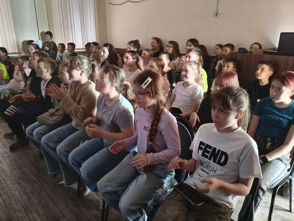 К празднику "День защиты детей" педагог отделения "Центр на Староникитской" Ерохина М.Ю...