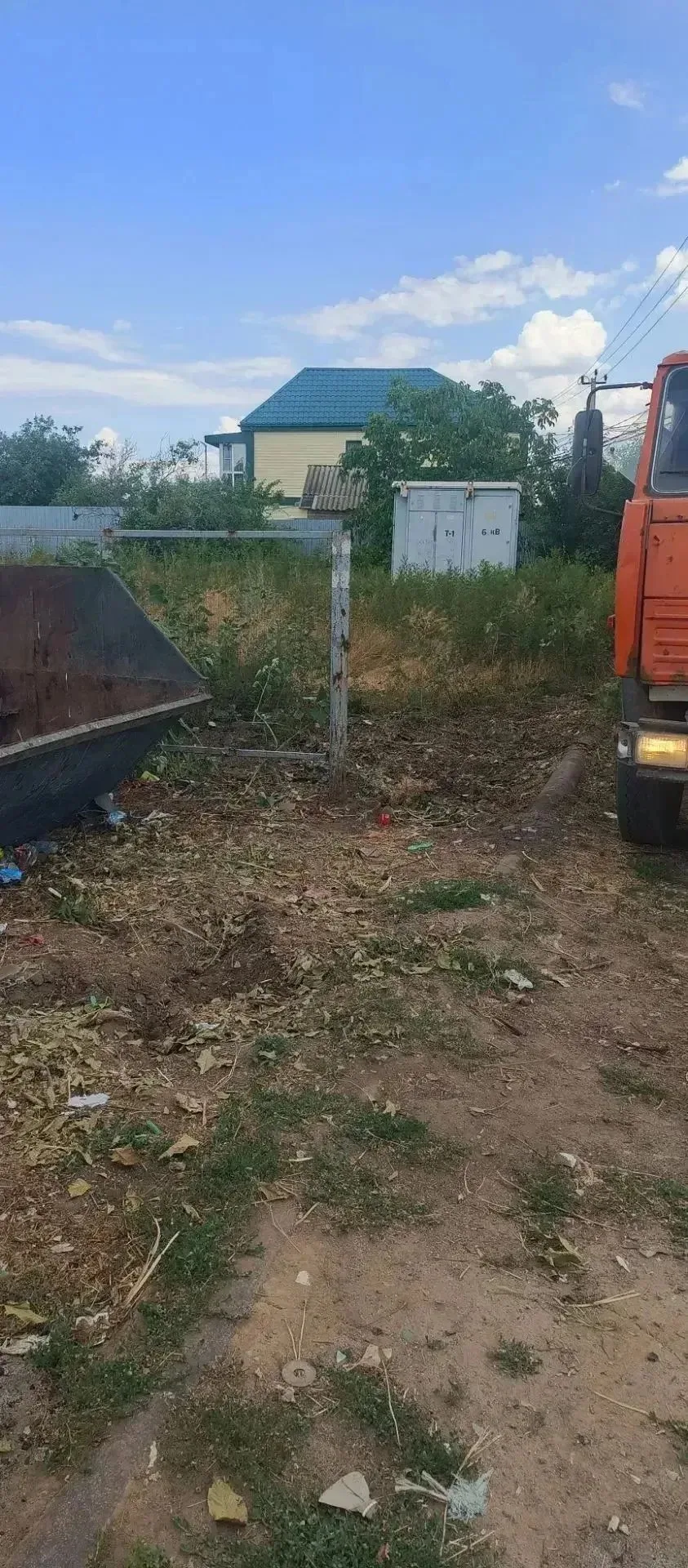 Уважаемые садоводы! 28.07.2026 г🚛 Вывоз веток🌿 мусора, отходов (подбор) с территории СНТ «Дзержине