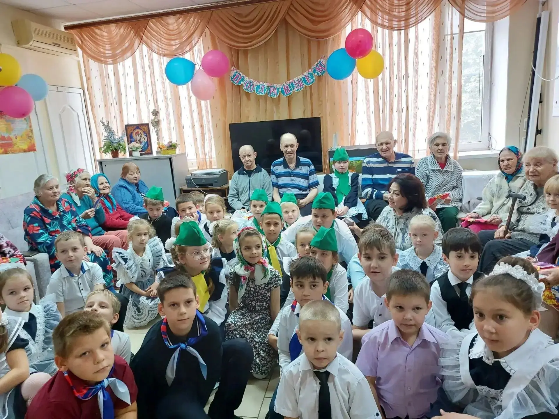 💐Воспитанники детского объединения «Цветоделие» под руководством педагога дополнительн...