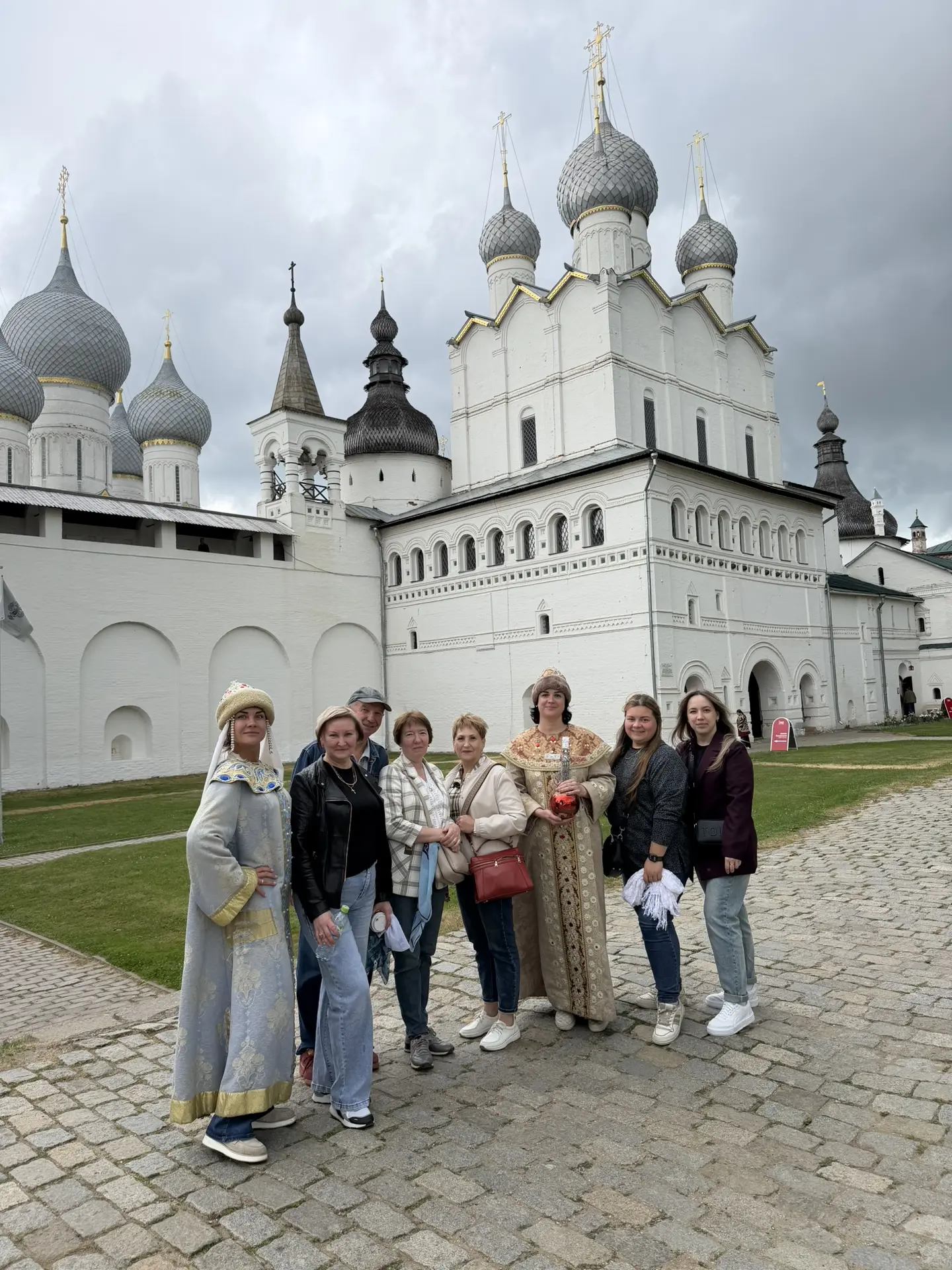 Педагоги  школы посетили Ростов Великий — один из древнейших городов Золотого кольца, где сохранилис