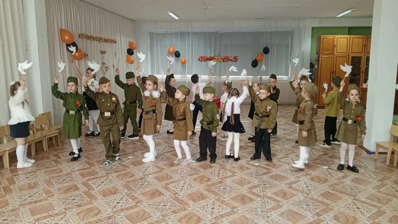🌷В старшей группе прошёл праздник, посвящённый Дню Победы🌷 🌷Целью мероприятия было формирование у де
