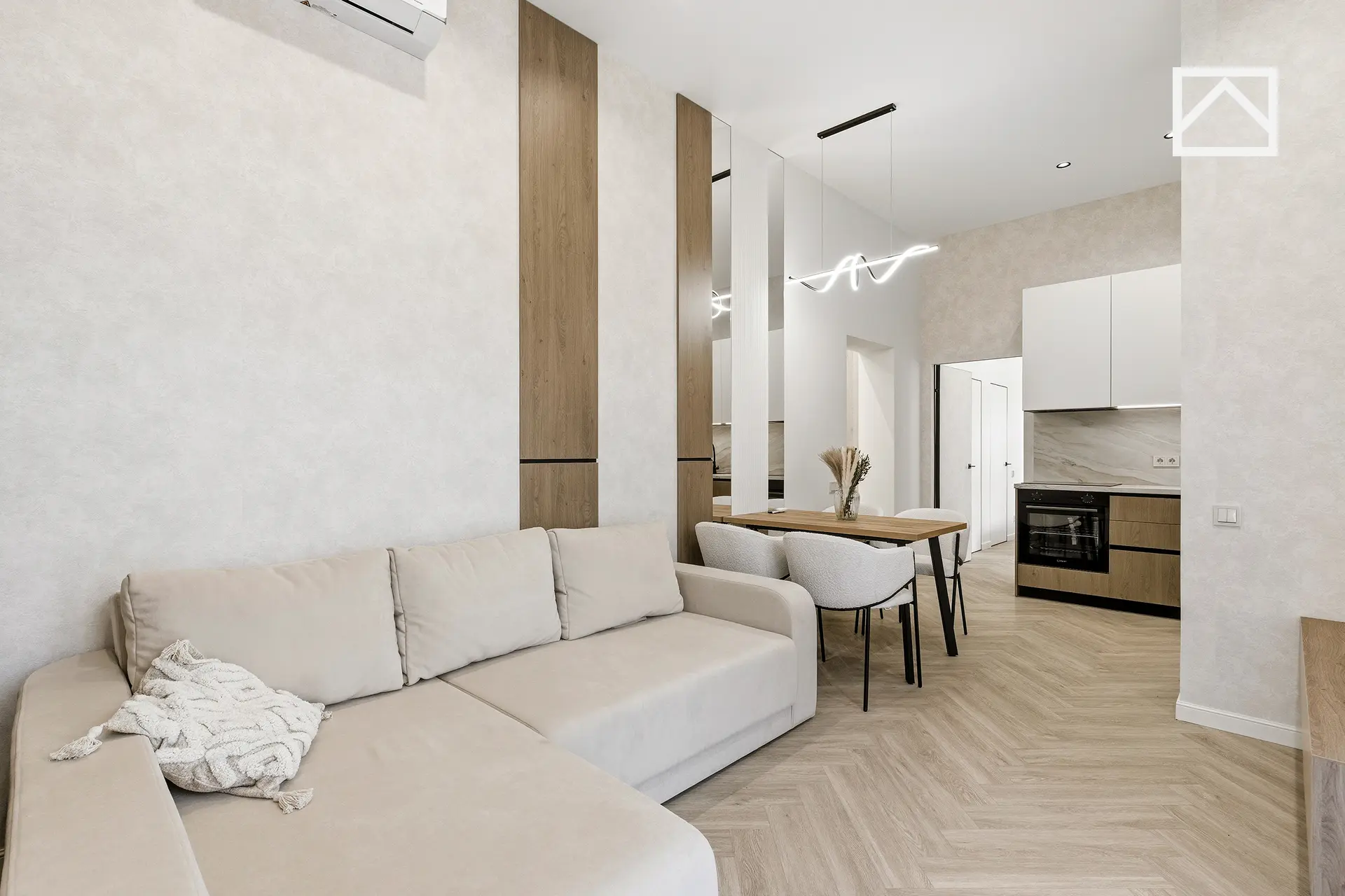 3-комнатная квартира с видами на море и горы, 62,5 м², этаж 11/12, Ялта, пгт Отрадное

Квартира в ЖК
