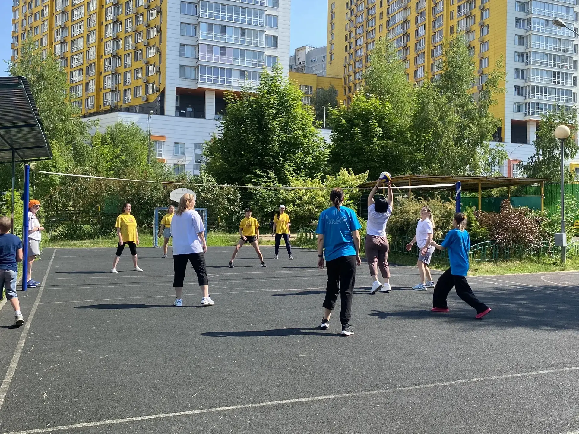 🏐 Небольшой спортивный праздник состоялся в дошкольном отделении «Улыбка» – здесь прошли традиционн