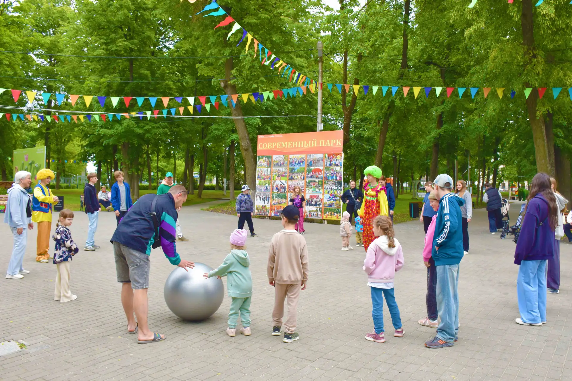 🎉Выходные в парке «Пегас» — это море улыбок и отличное настроение!

☘Посмотрите, как увлечённо наши