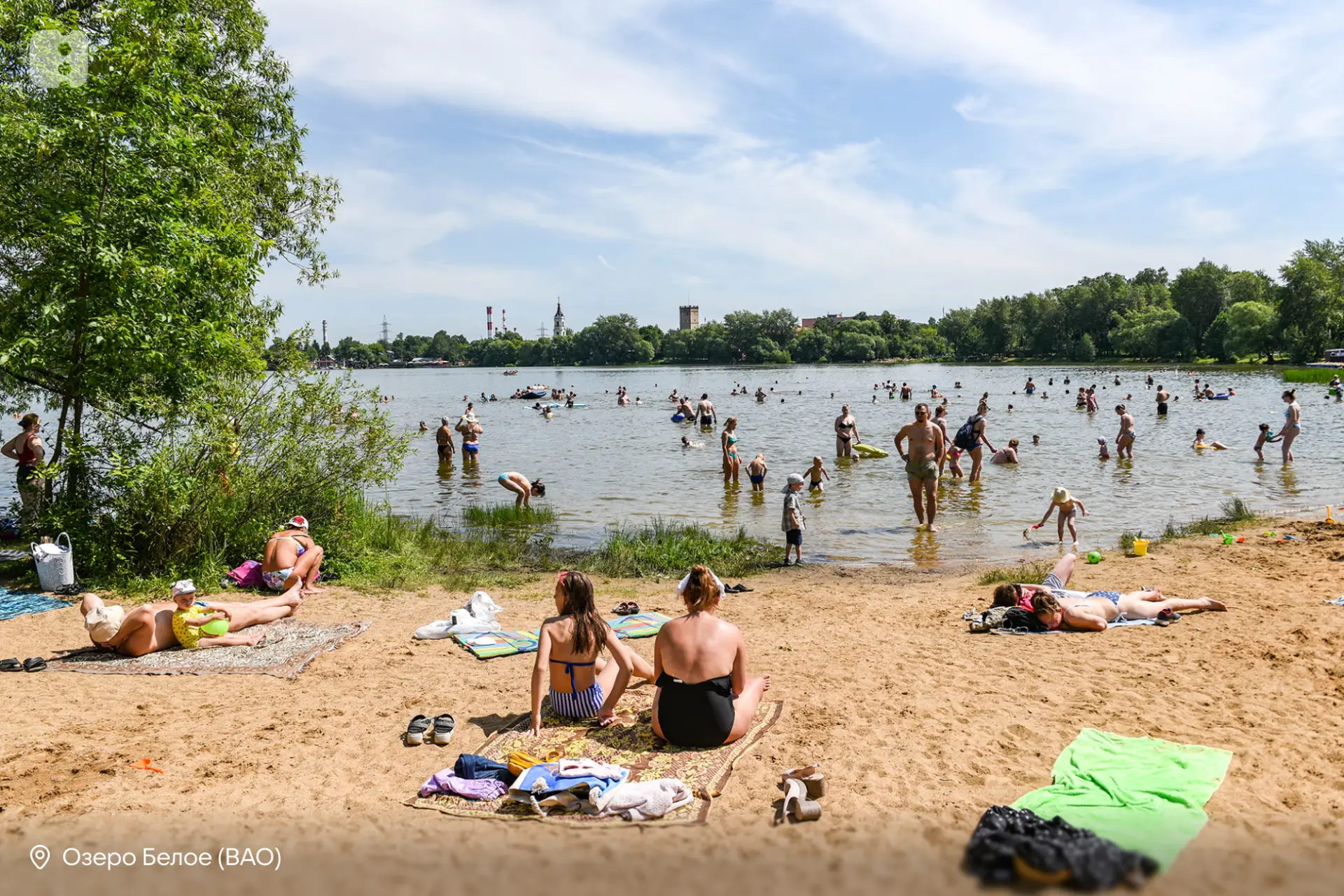 Роспотребнадзор разрешил купание в семи московских водоёмах этим летом. В список вошли:

🔹Озеро Бел