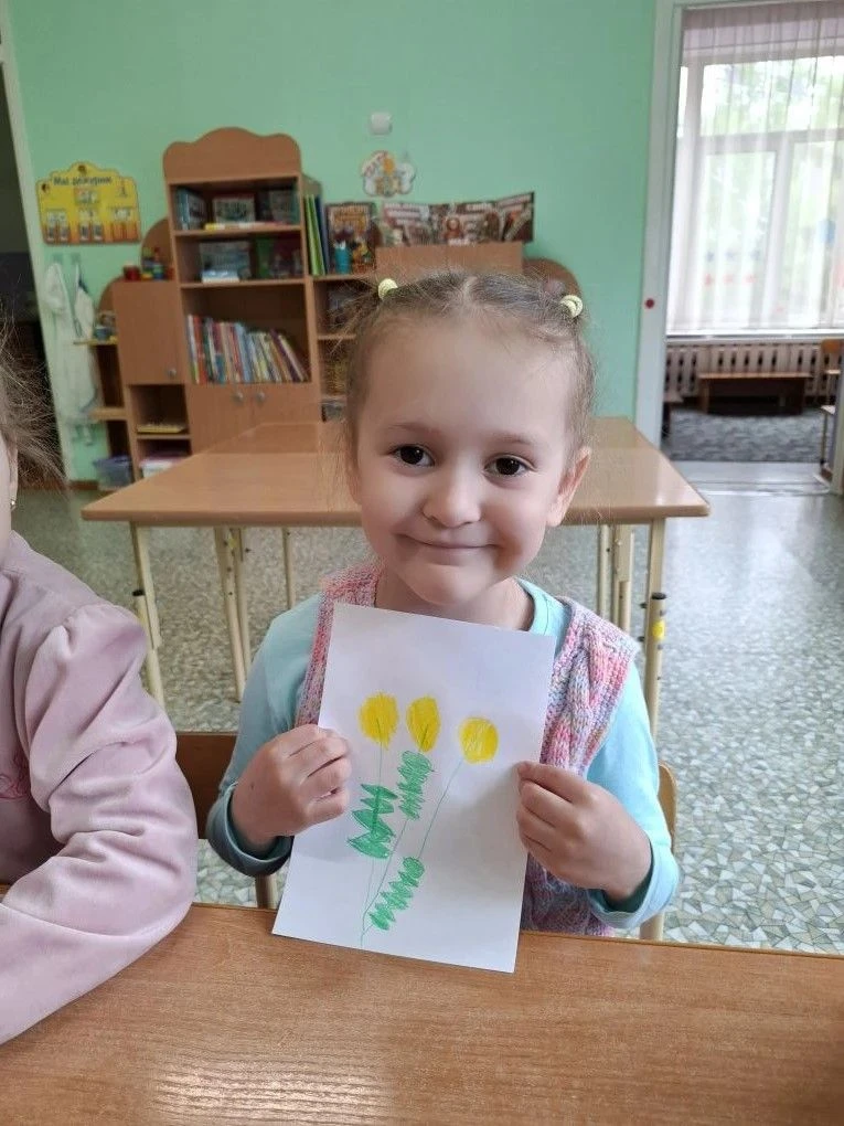 День одуванчика — международный праздник, который отмечают 13 мая. Он посвящён одному и...