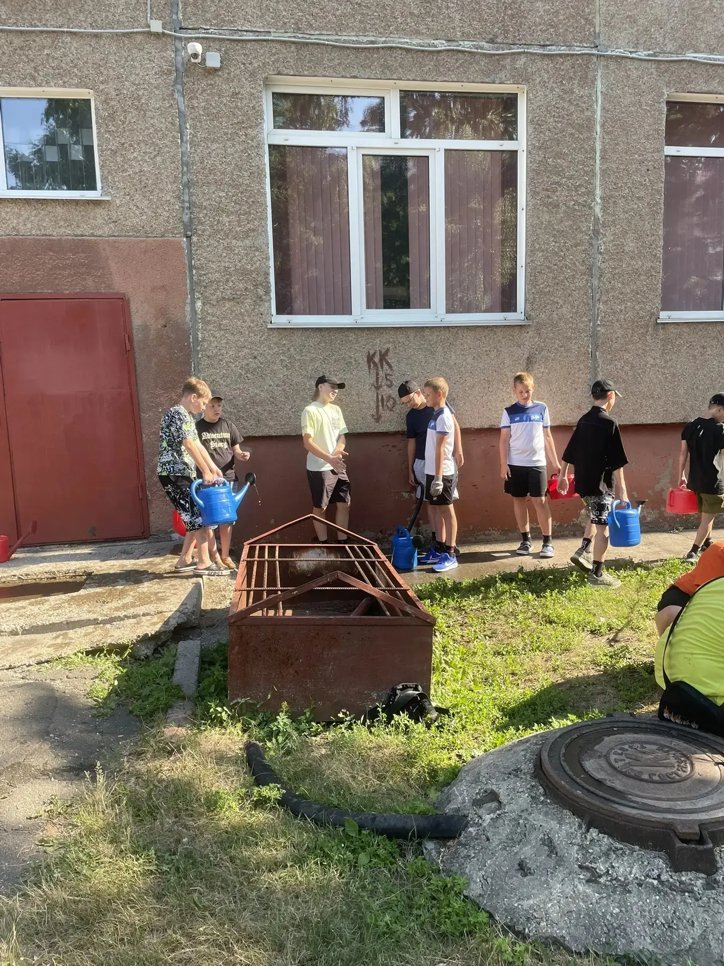 🌞Лето

Летние каникулы – это, конечно, время заслуженного отдыха и приключений. Но для учеников 5А 