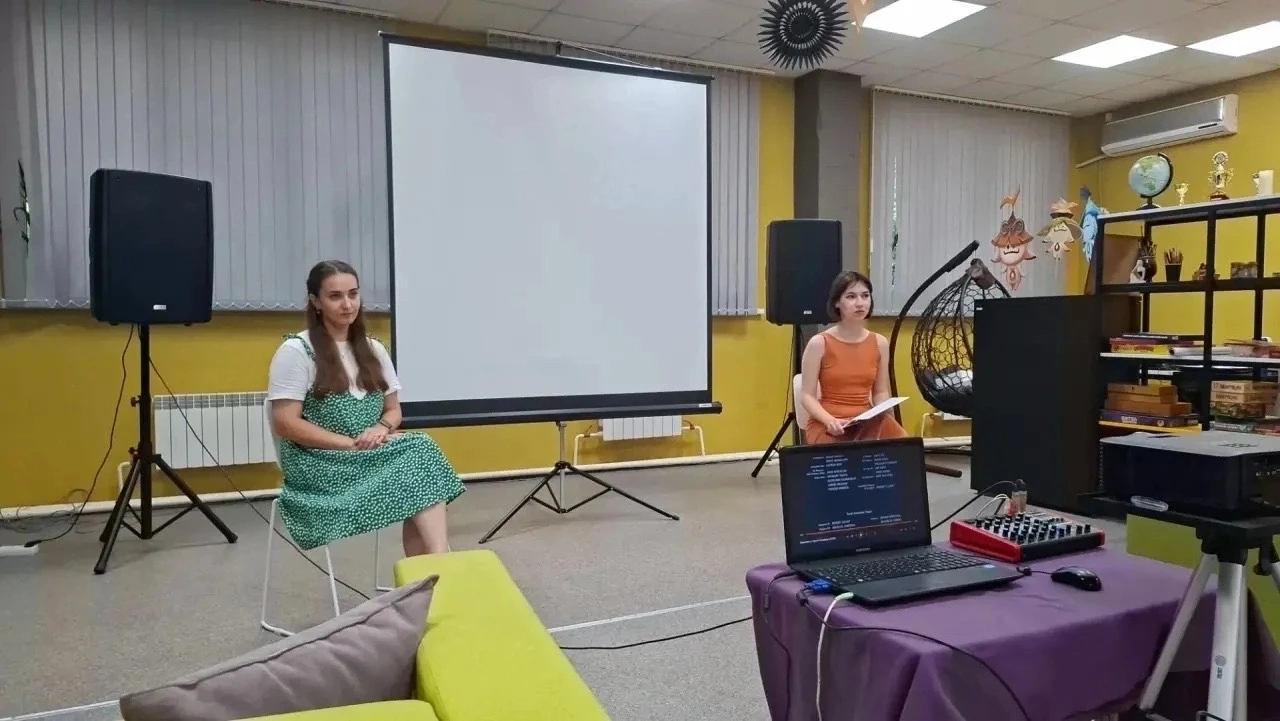 Знакомство с мультфильмом «Коралина в стране кошмаров» в рамках проекта «Зеркало сцены. Фильмотерапи