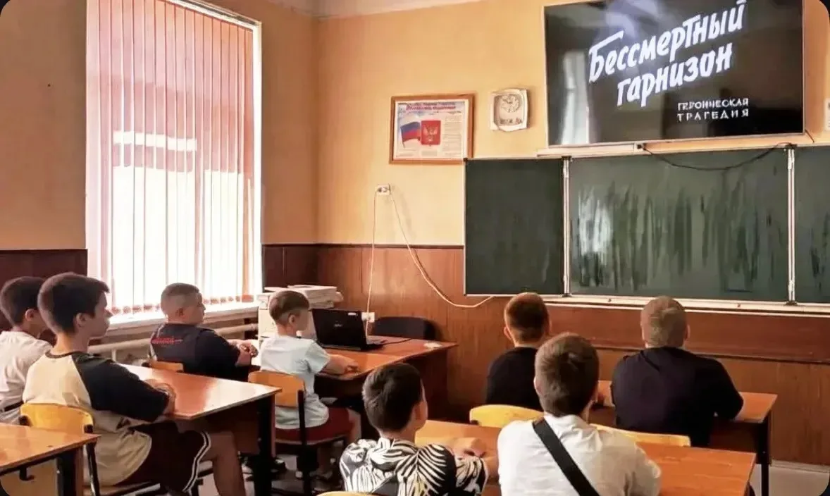 В нашей школе была проведена Всероссийская акция «Память священна», посвящённая 85-й го...