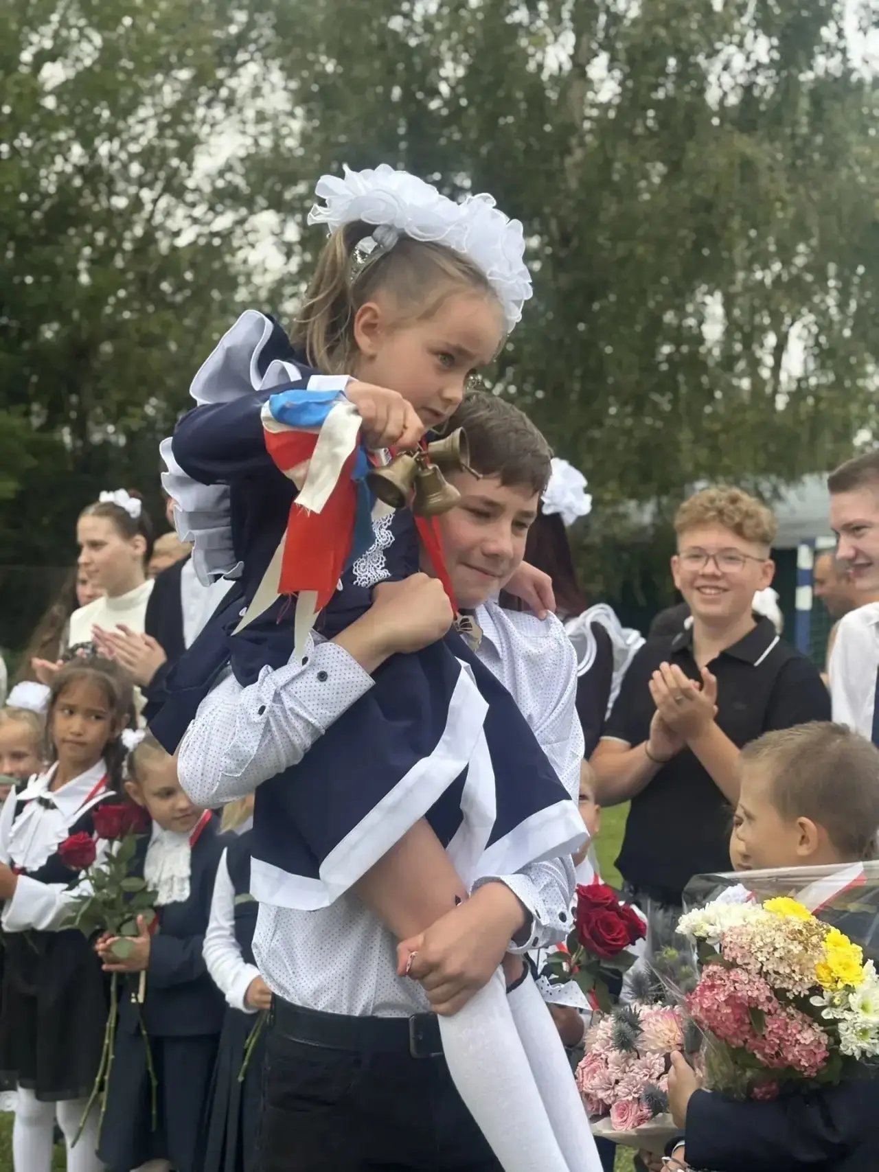 🎉 С Днём знаний, друзья! 🎉