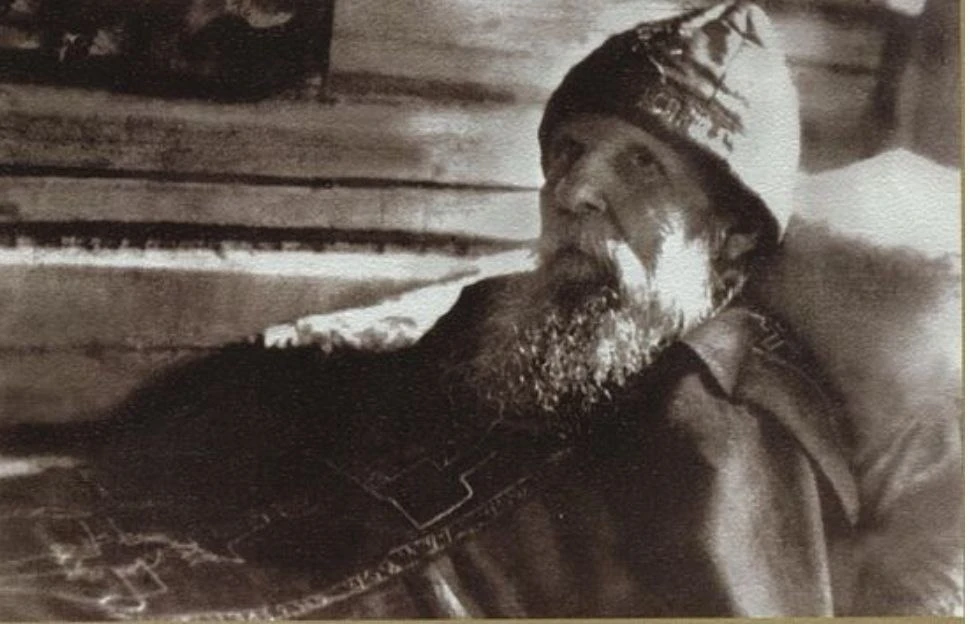 🕊Крохотки о преподобном Серафиме Вырицком. 
Погонят вас. Взашей погонят.

📝Во время войны Вырица б