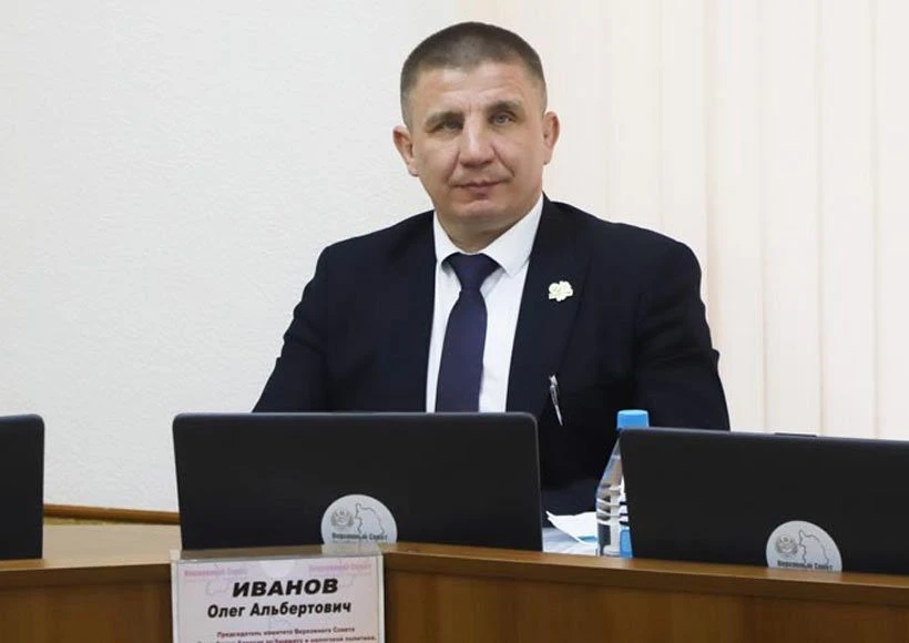 МНОГО ЛЕТ ЭТОТ ЧЕЛОВЕК С НАРОДОМ И ДЛЯ НАРОДА Олег Иванов - много лет настоящий, яркий, народный, ак