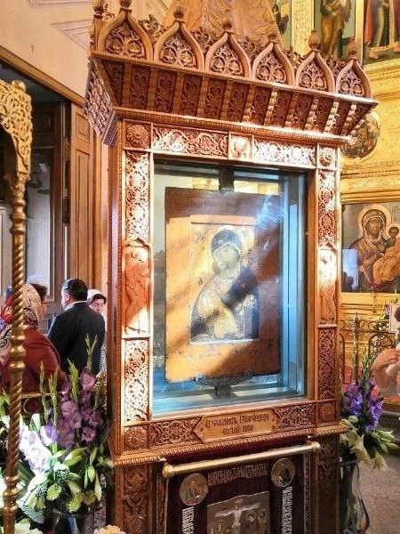 Молитесь Богородице, когда придет несчастье, уныние, непредвиденные ситуации – и с этой...