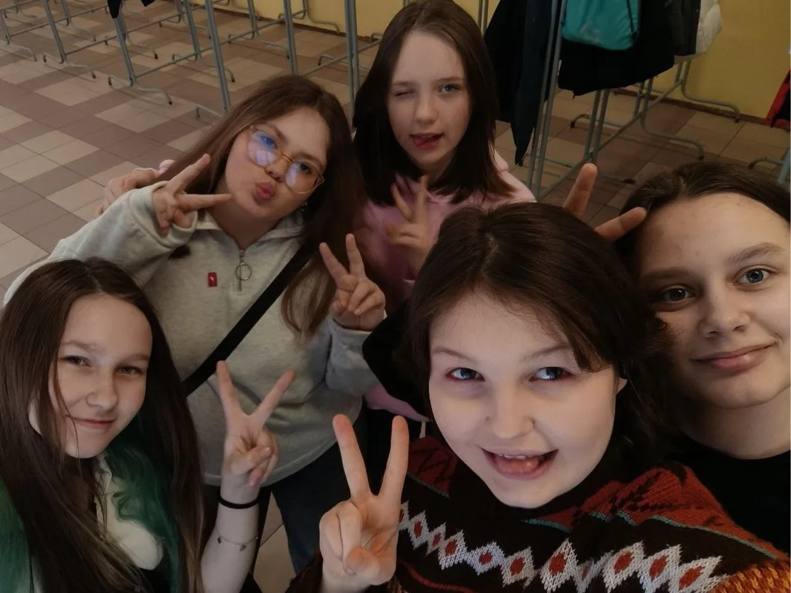 Наши девочки побывали в гостях у школы №312 👋  Подробнее тут 👉 vk.ru/wall-199143568_2984  #Росдетцен