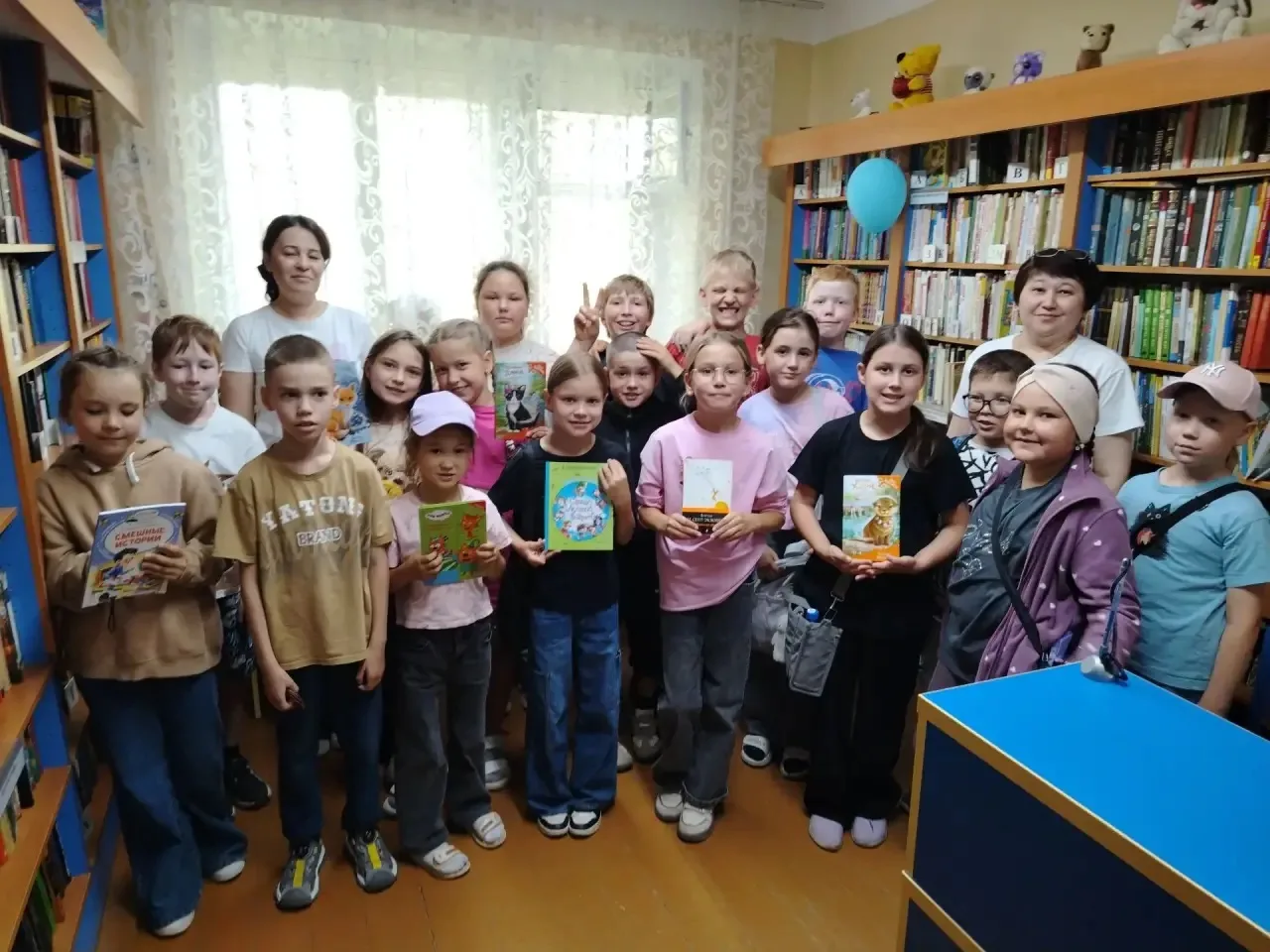 Также наши воспитанники сходили в библиотеку! Узнали много нового и интересного. Довольные и вдохнов
