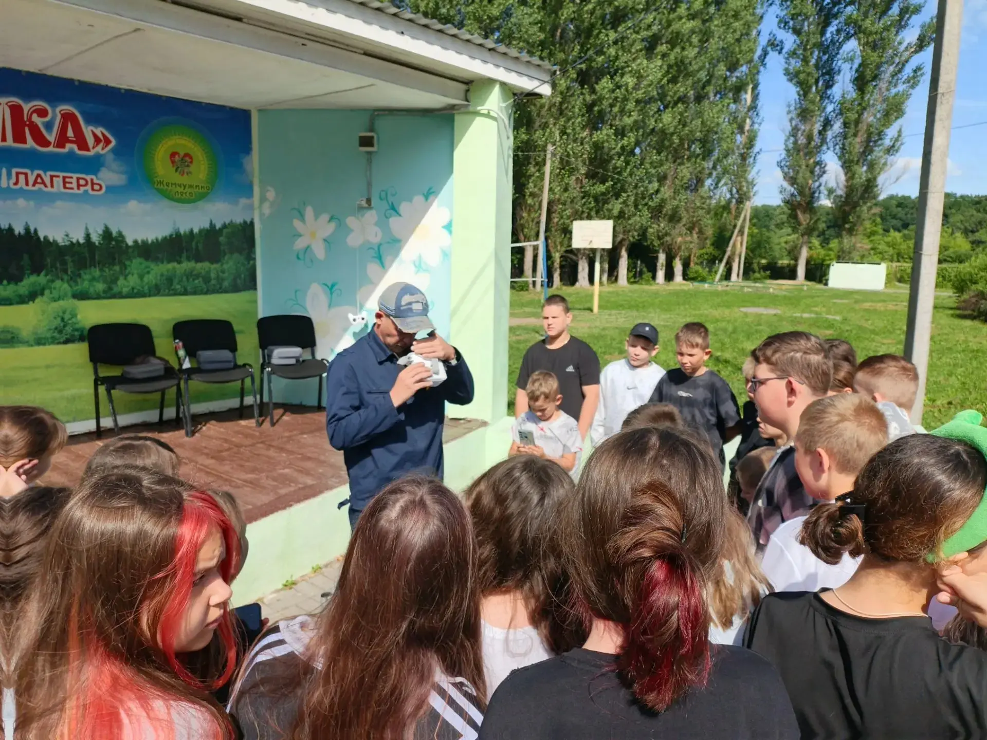 Сегодня наши представители провели познавательное занятие, посвящённое БПЛА. Местом встречи стал дет