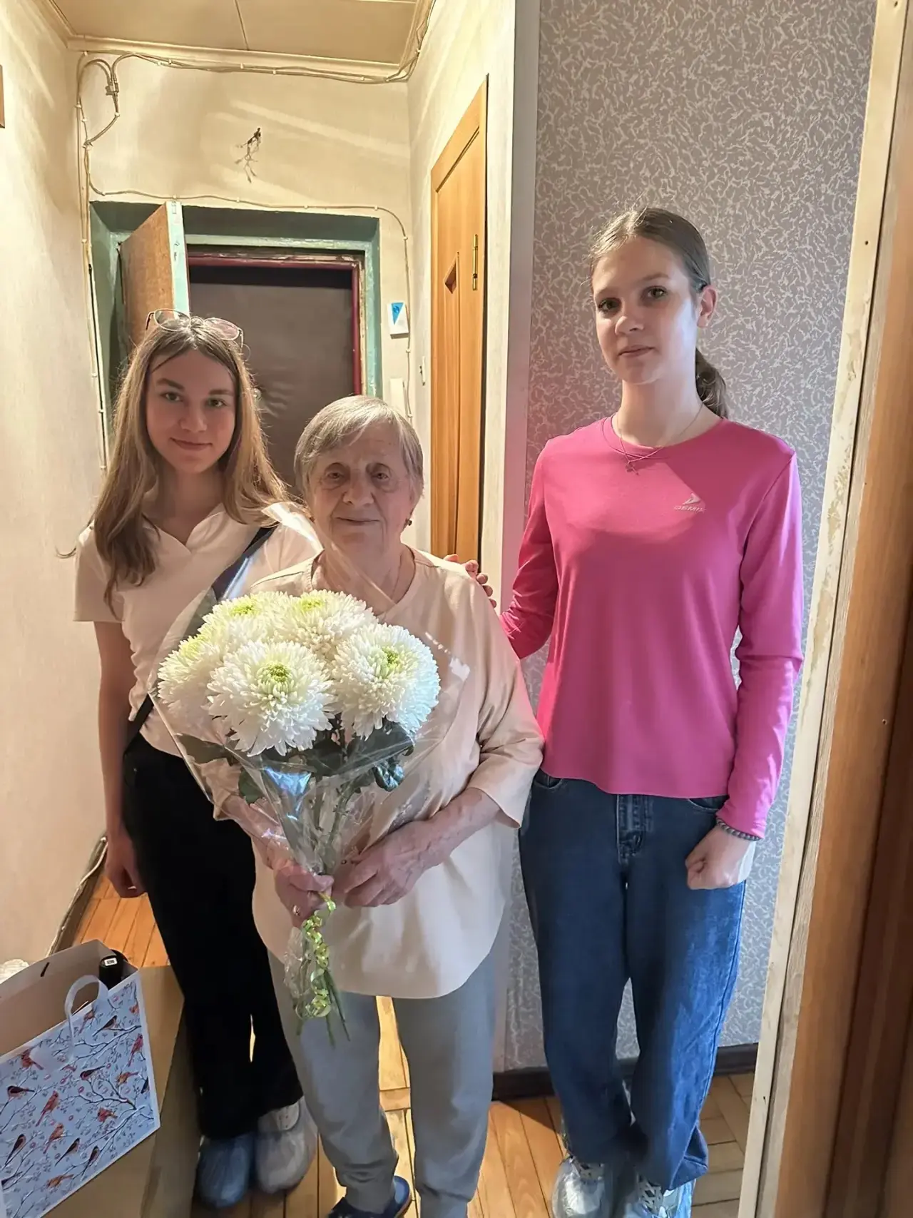 Стало доброй традицией в канун великого праздника навестить нашего доброго друга Маркачеву Марию Тих