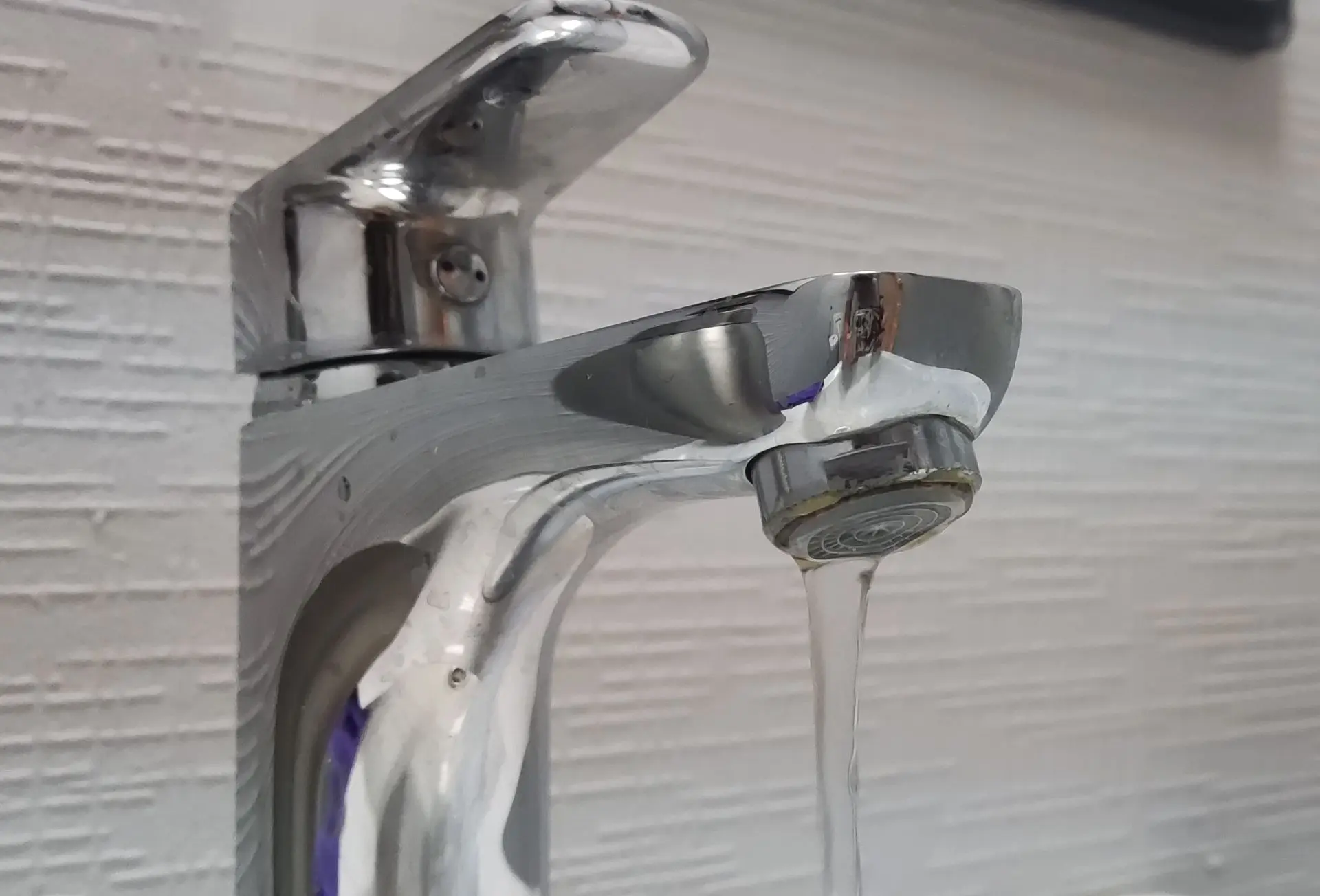 💦 В Луганске воду начали давать по графику
