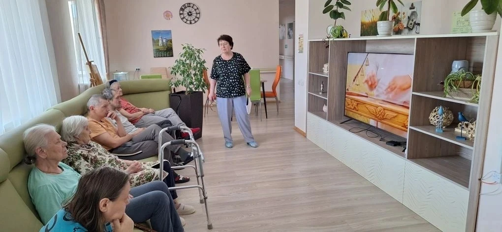 🌿🎶 «Отчего так в России берёзы шумят?» — музыкальное путешествие 

К нам в гости в стационарное со