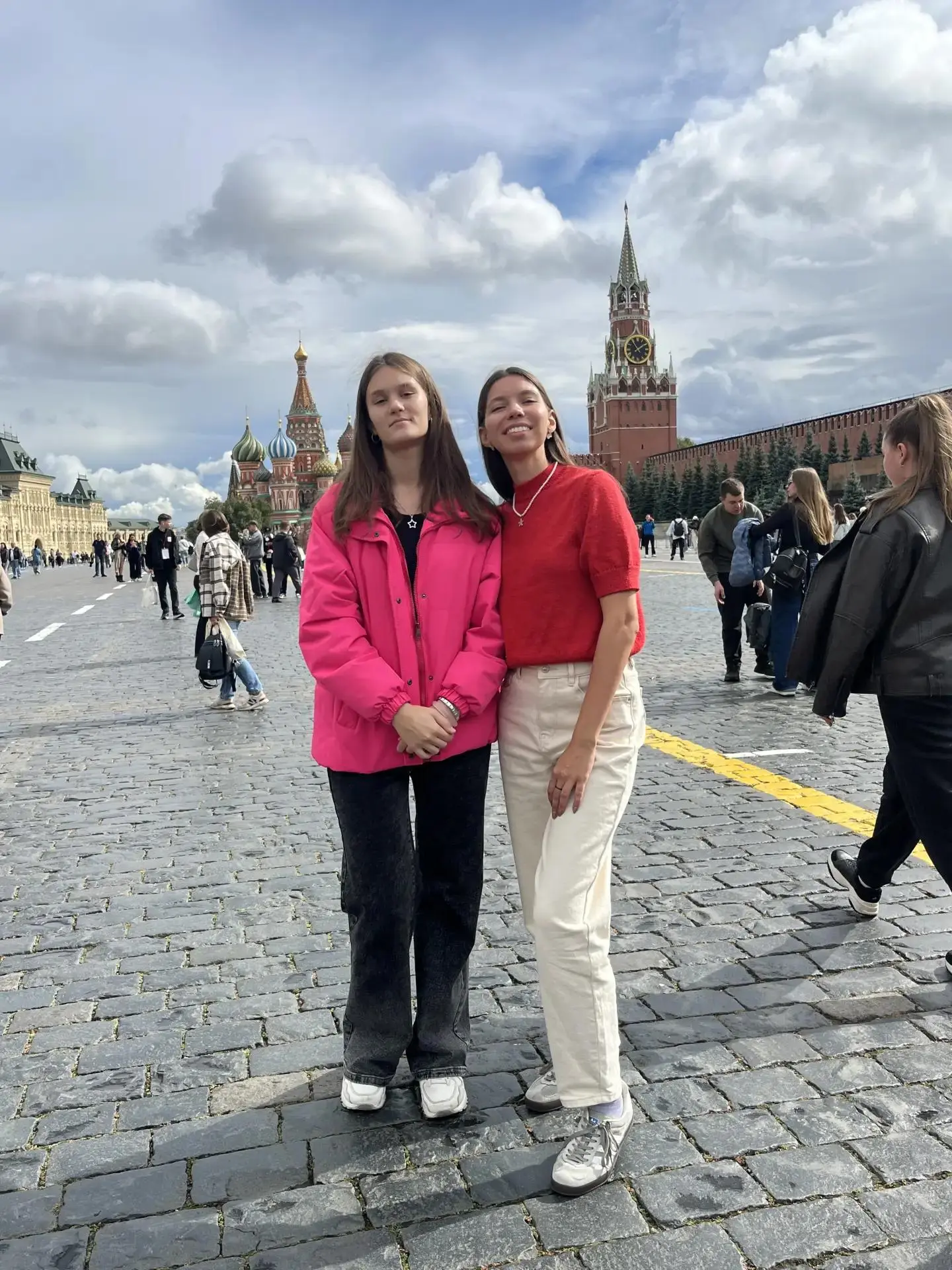 Школьница из Шарыпово вошла в топ-50 юных писателей России
