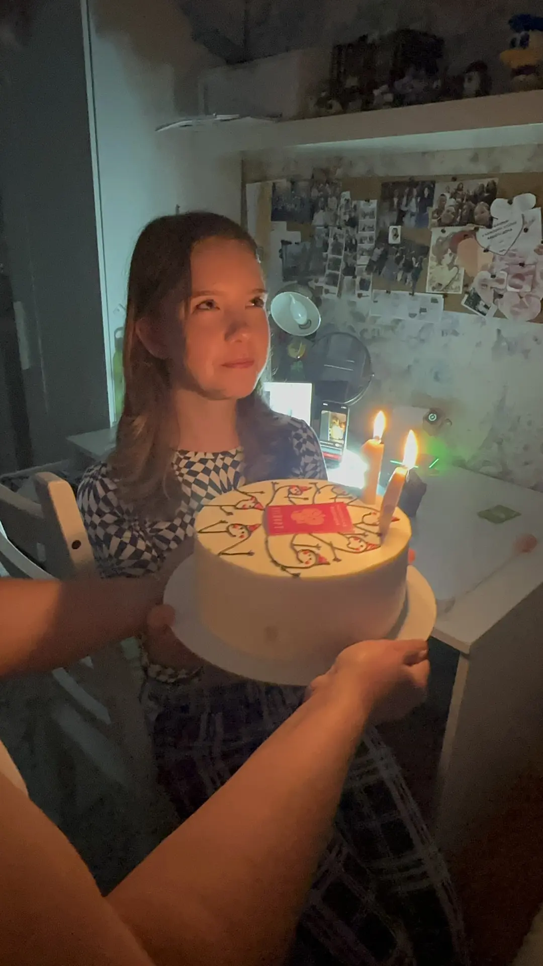 Сегодня 14 лет исполнилось девочке, с которой постоянно что-то случается:))